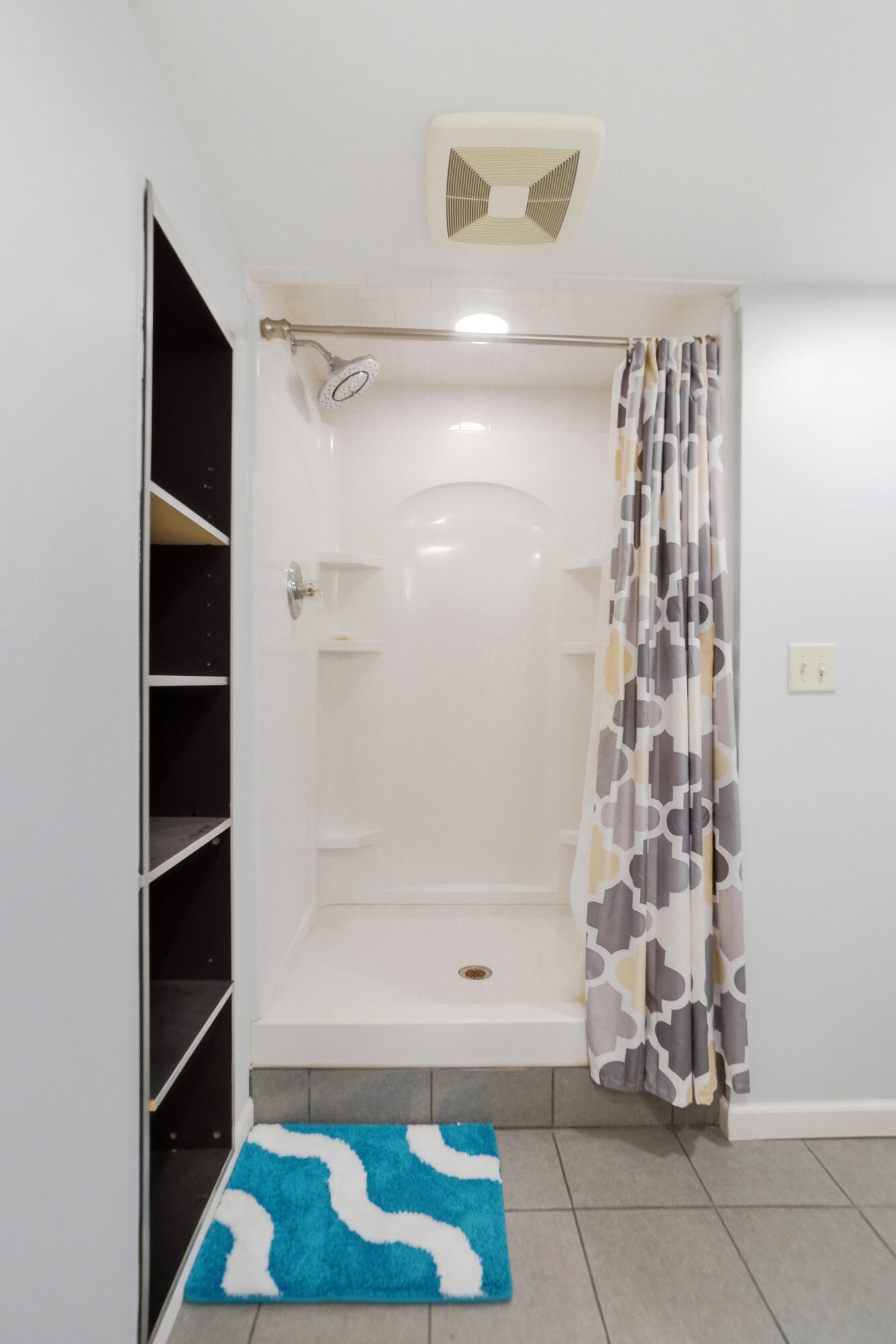 819 Canyon Drive, Lima, Ohio 45804