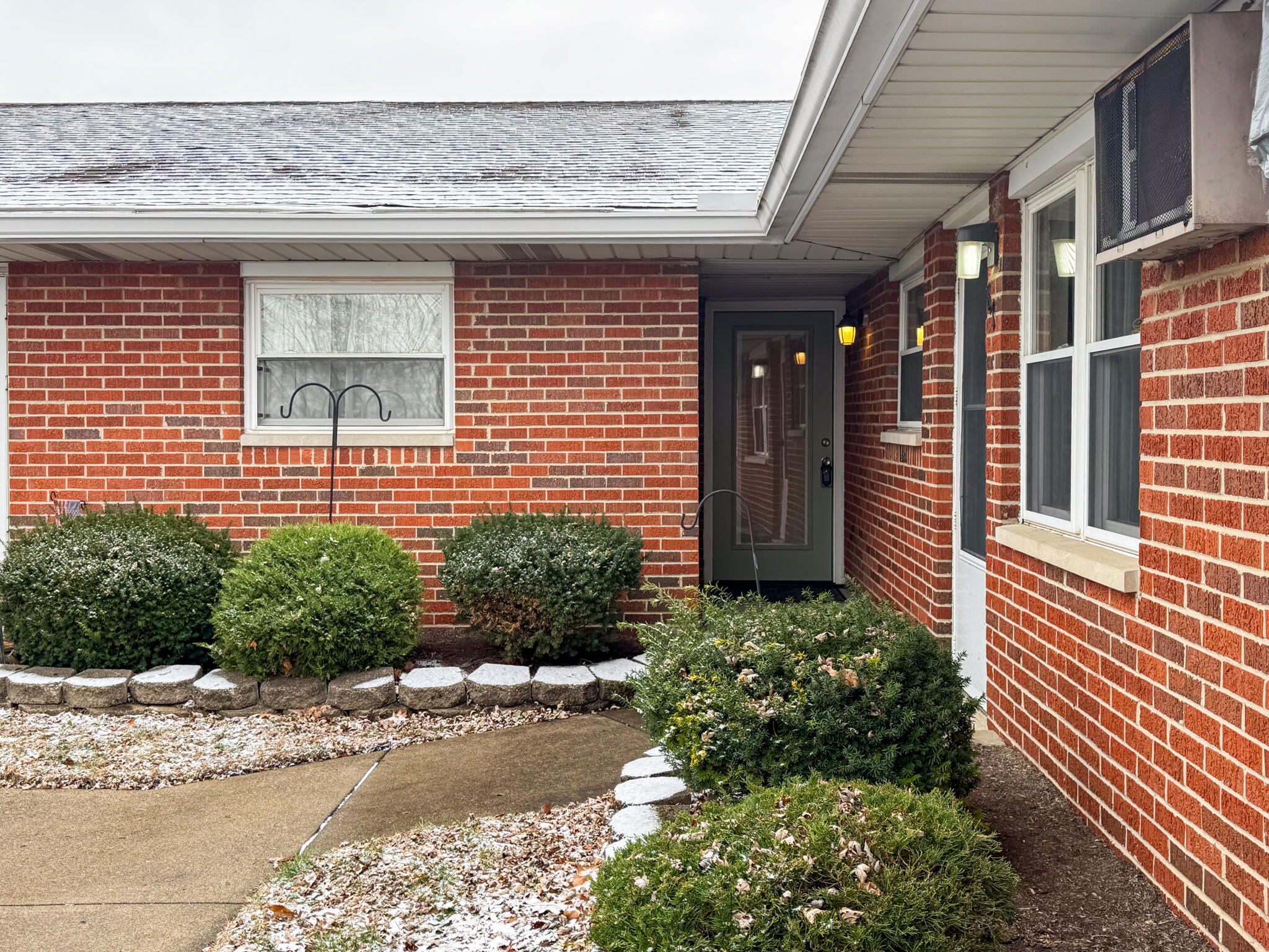 86 Scott Drive, Englewood, Ohio 45322