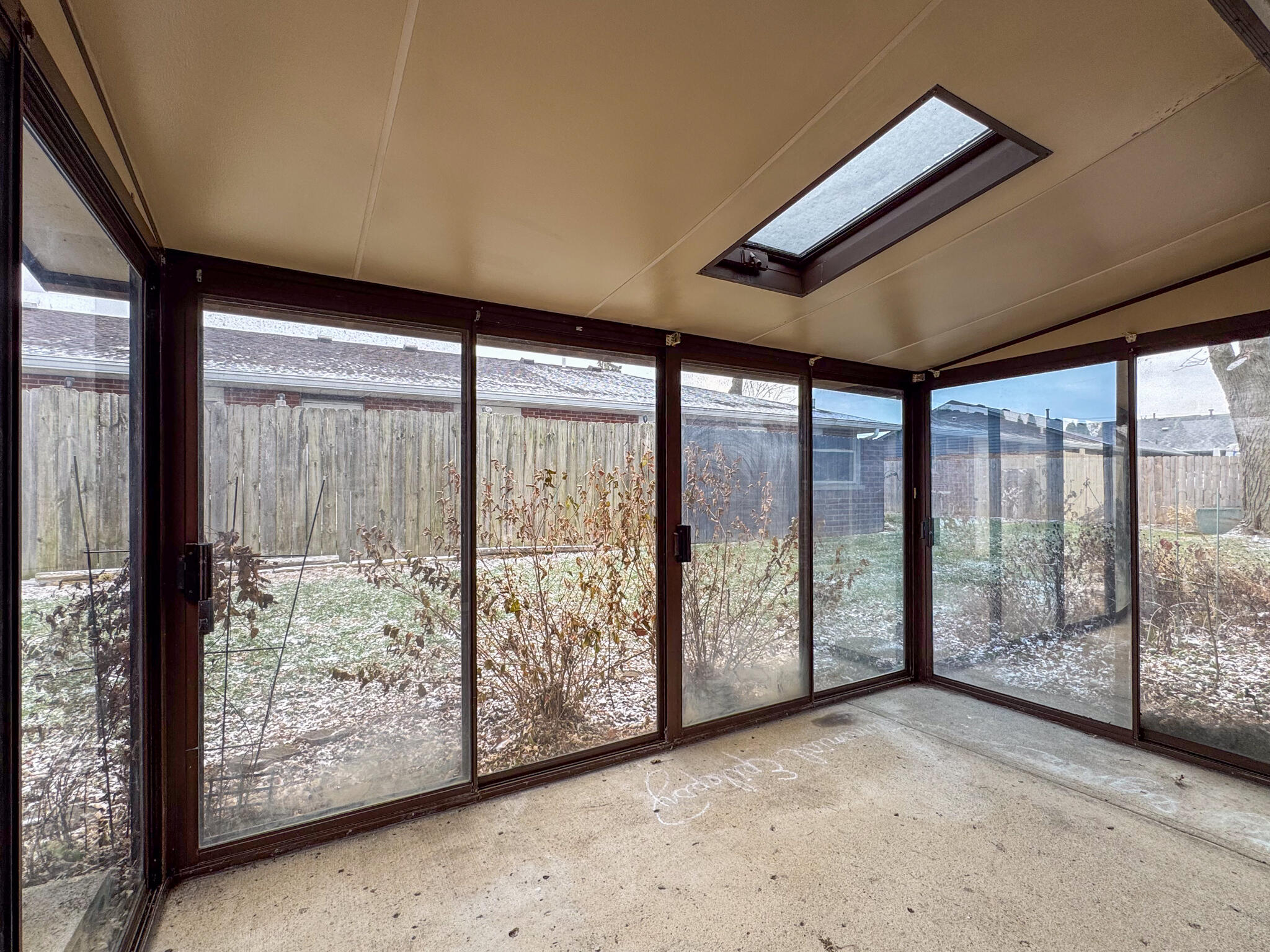 86 Scott Drive, Englewood, Ohio 45322