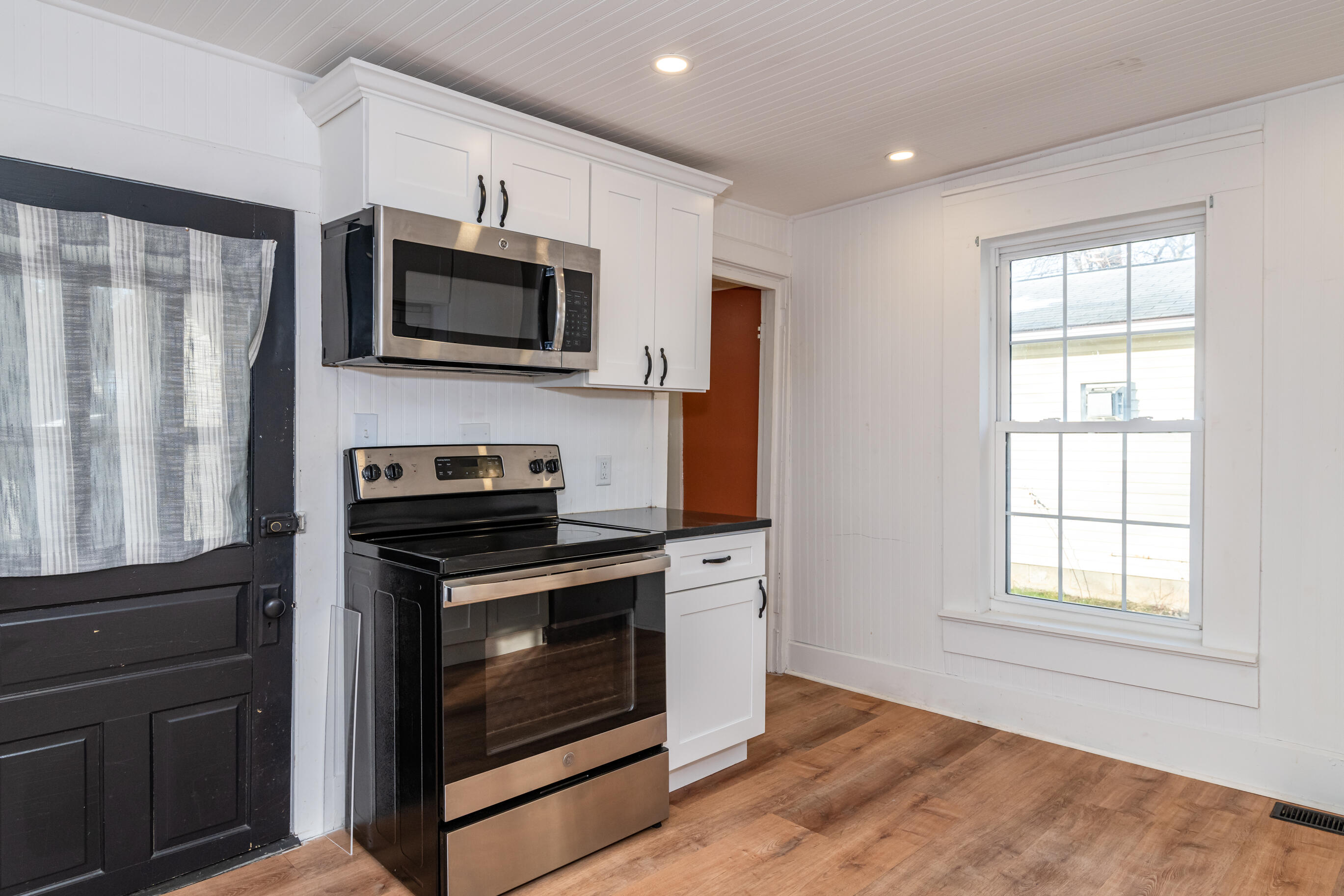 123 Washington Avenue, Urbana, Ohio 43078