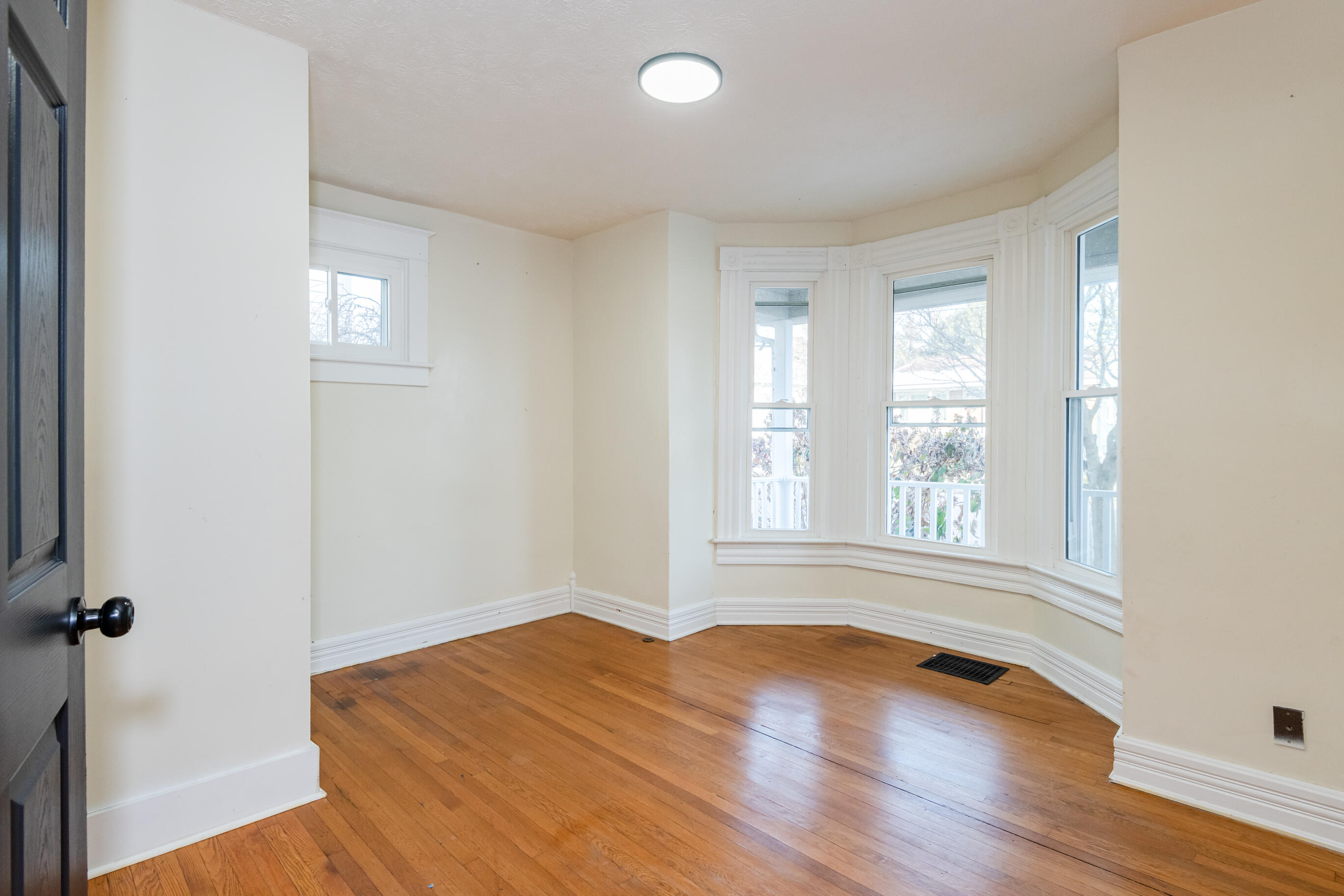 123 Washington Avenue, Urbana, Ohio 43078