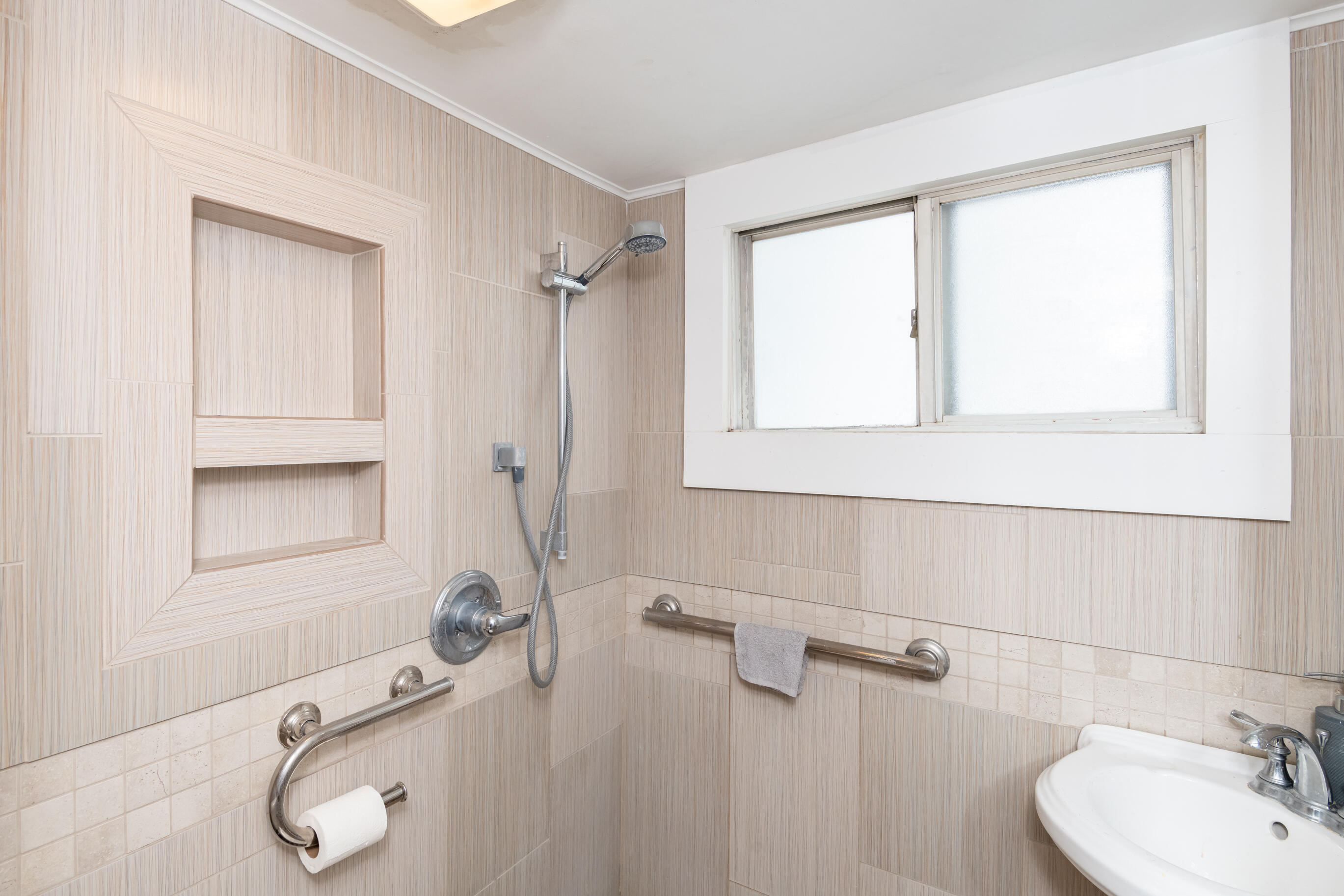 132 Washington Avenue, Urbana, Ohio 43078