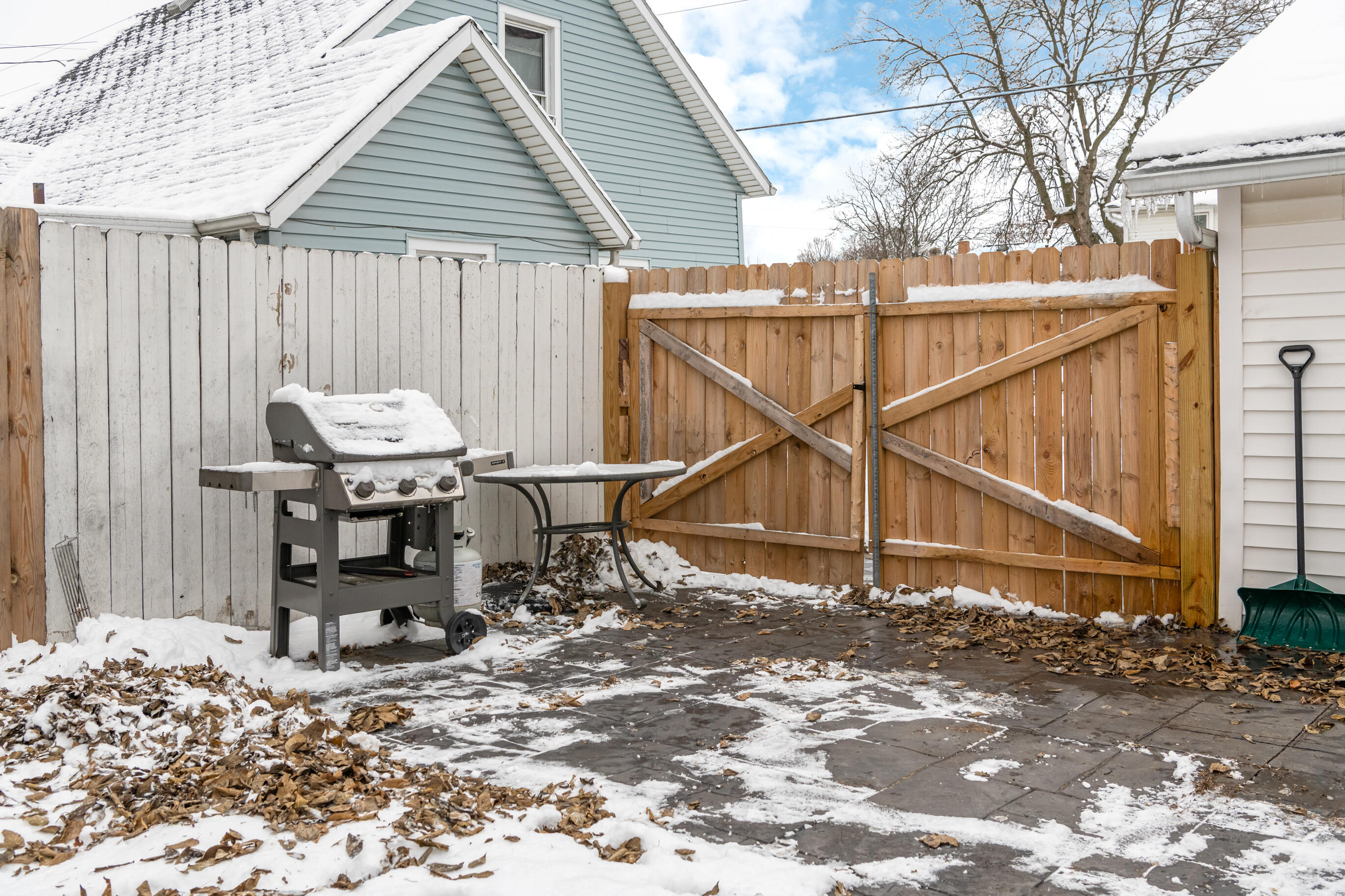 132 Washington Avenue, Urbana, Ohio 43078