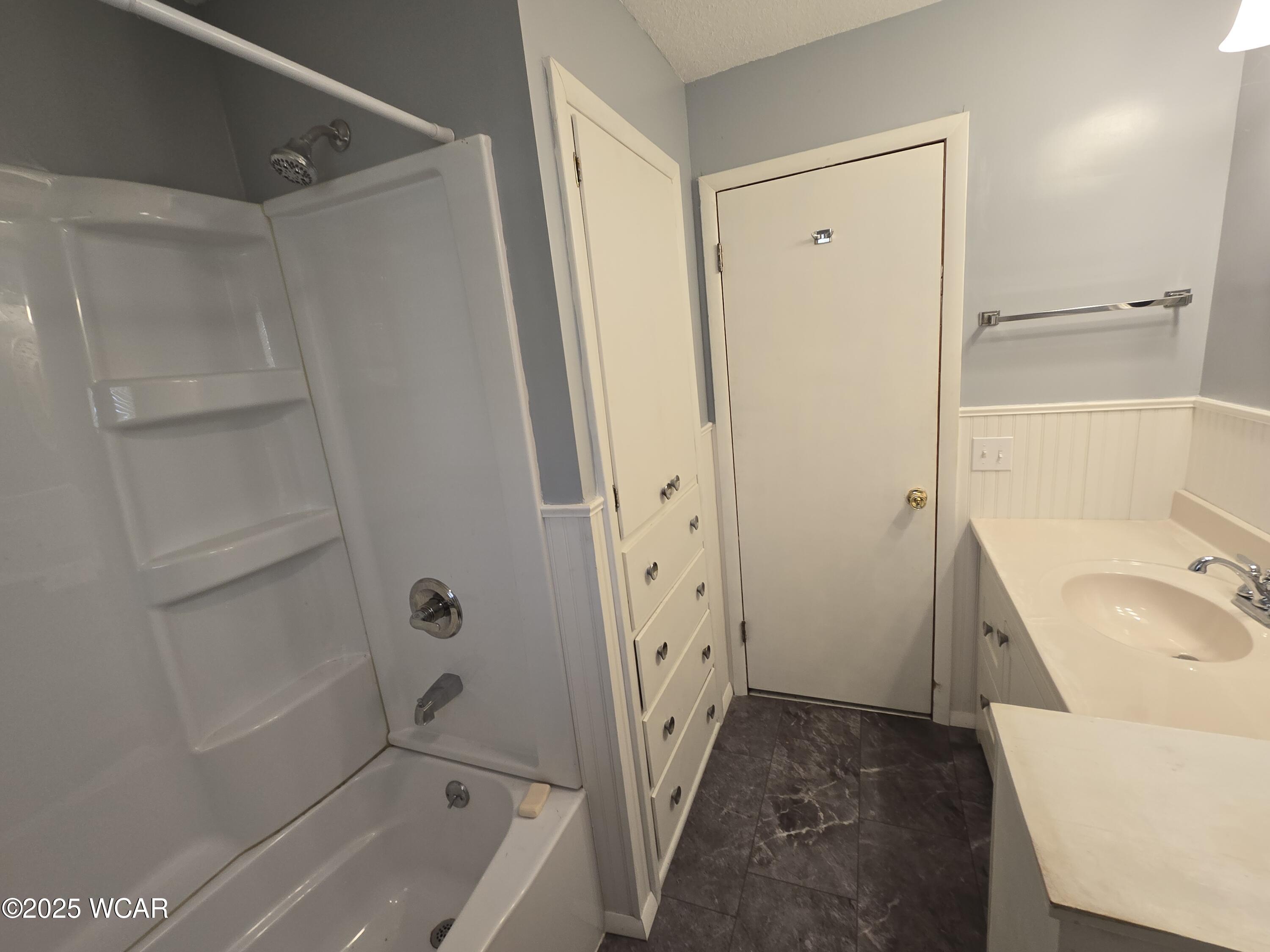 916 Main Street, Ada, Ohio