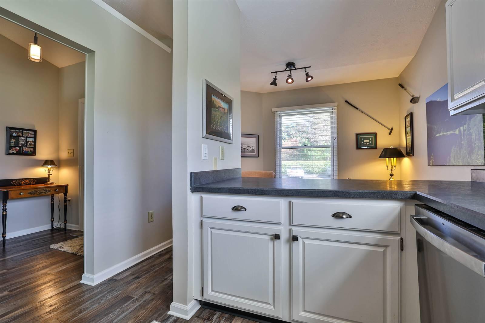 1920 Wedgewood Circle, Springfield, Ohio 45503