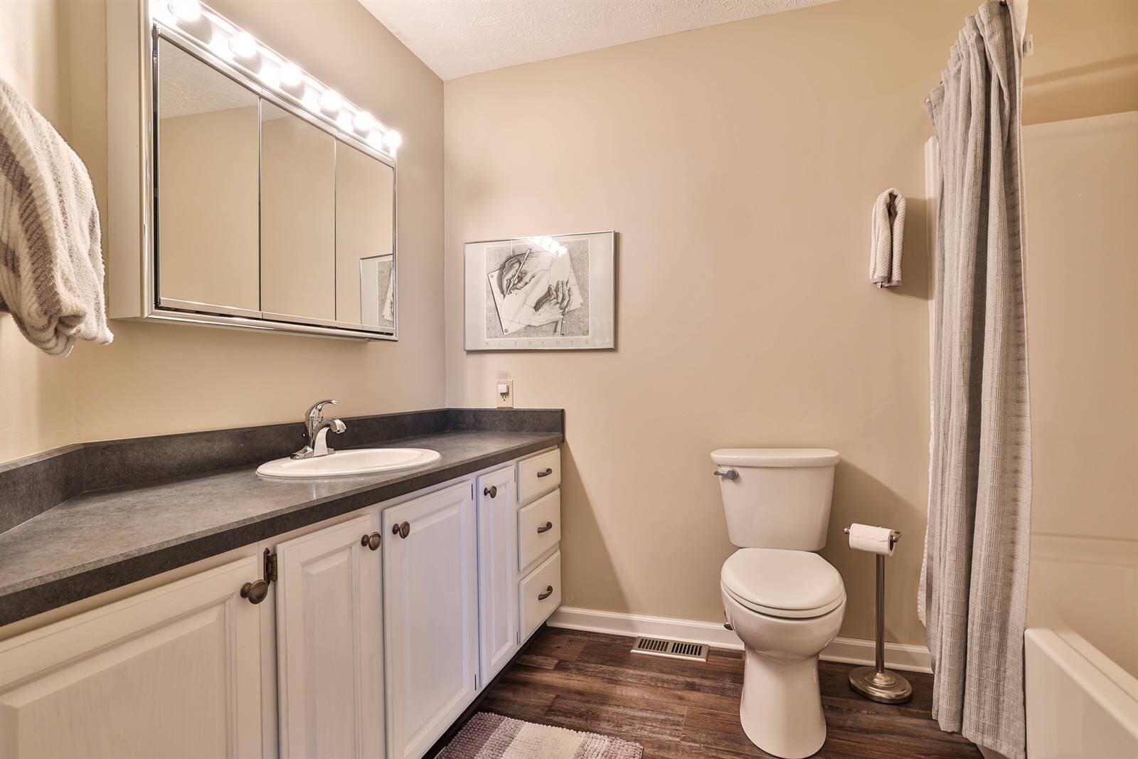 1920 Wedgewood Circle, Springfield, Ohio 45503