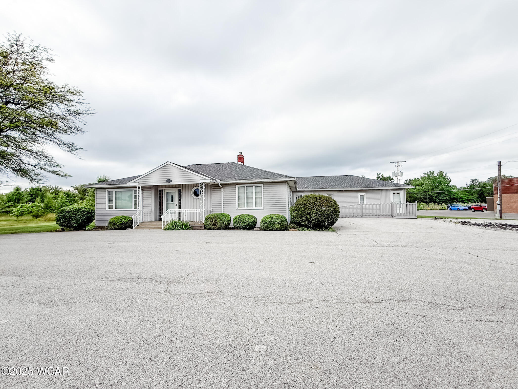 2727 Harding Highway, Lima, Ohio
