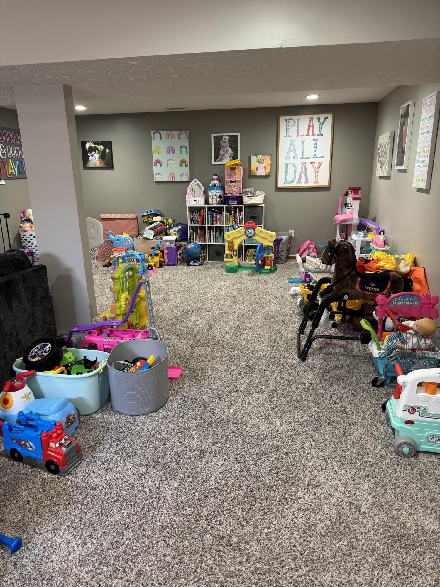 3875 Pinewood Avenue, Springfield, Ohio 45502