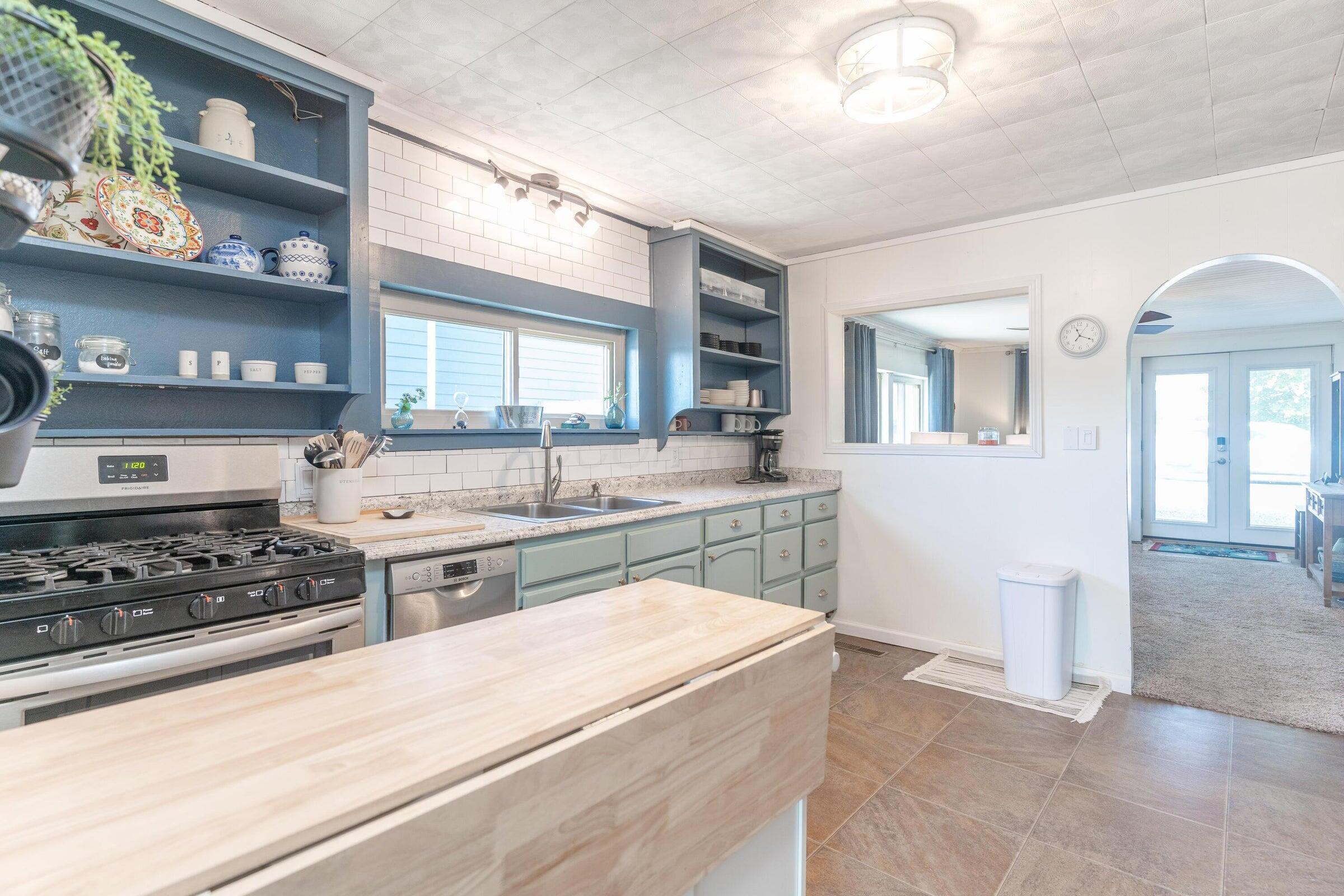 8886 State Route 368, Huntsville, Ohio 43324