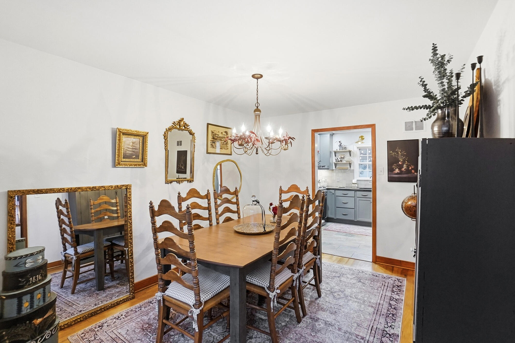 25 Perry Street, Vandalia, Ohio 45377