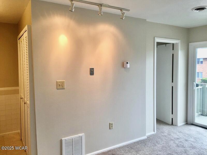 2275 Cable Road, Lima, Ohio