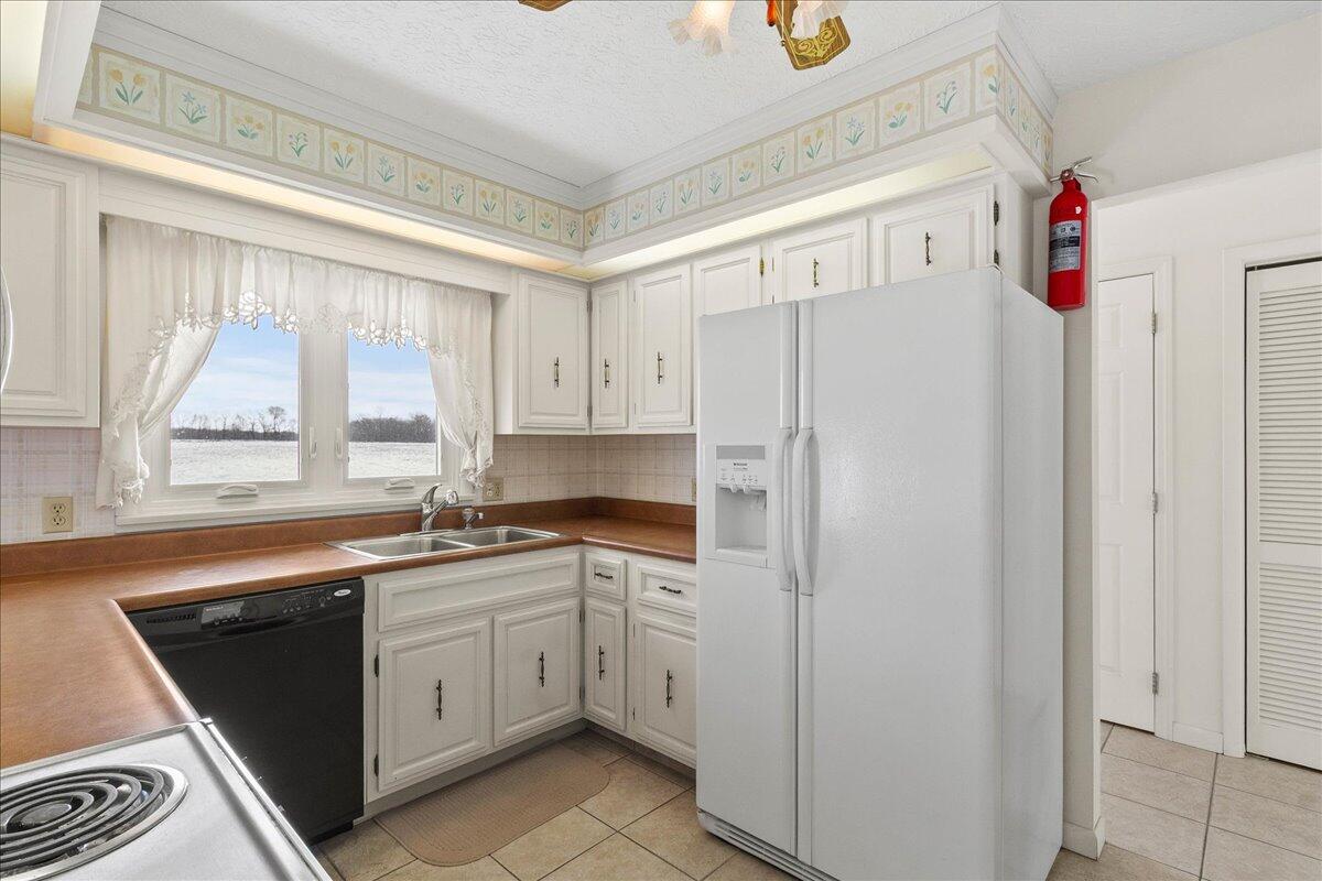 528 County Road 32, Bellefontaine, Ohio 43311