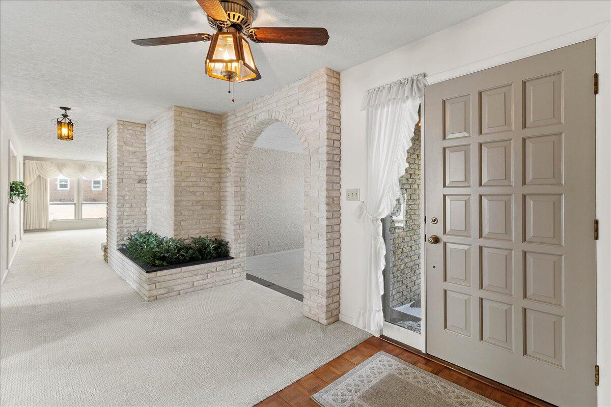 528 County Road 32, Bellefontaine, Ohio 43311