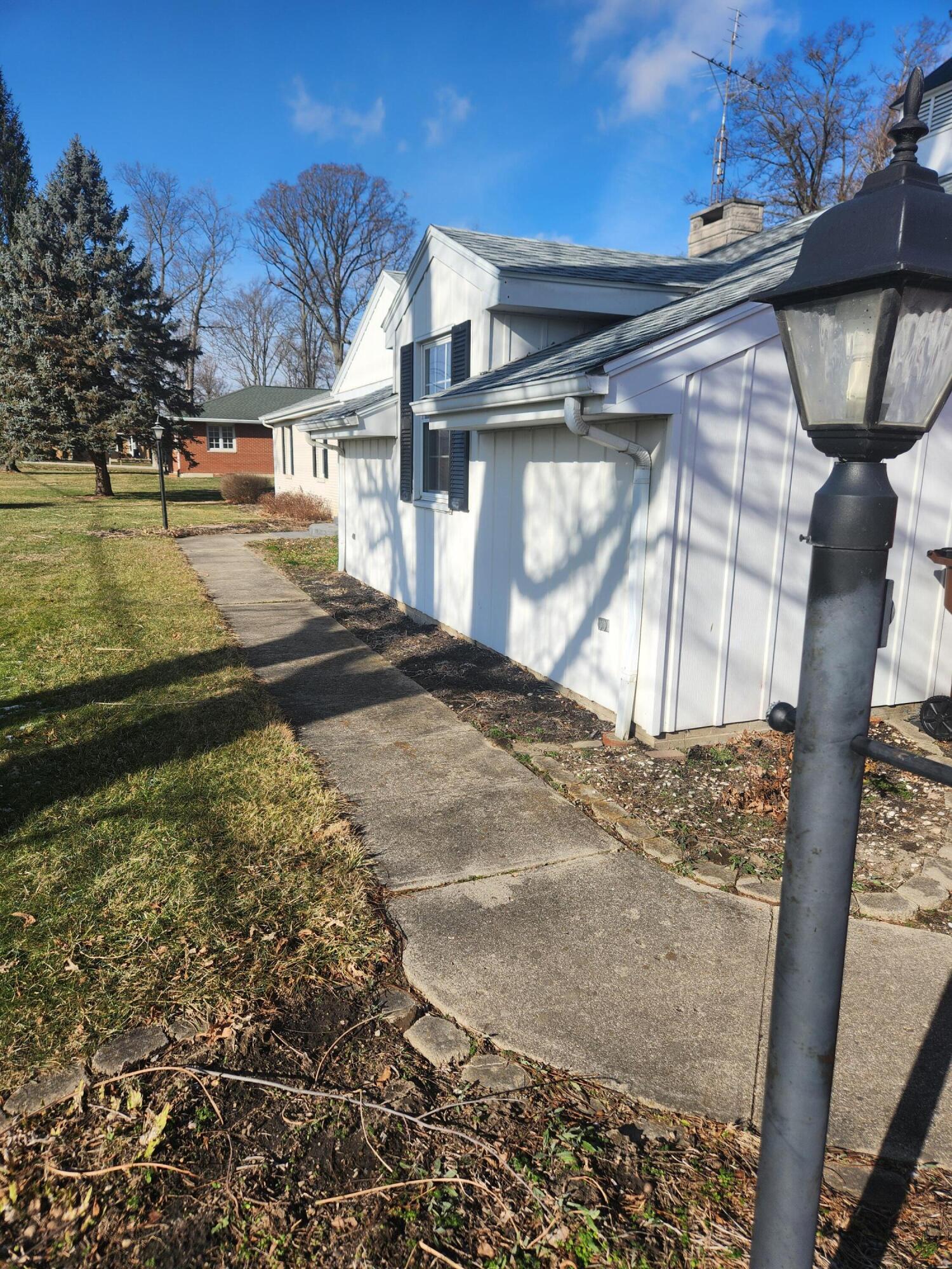 724 Eaton Richmond Pike, Eaton, Ohio 45320