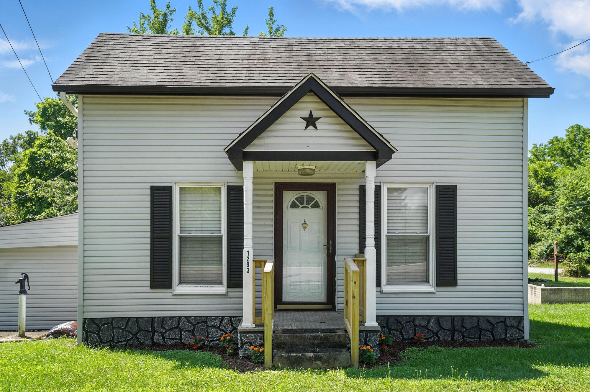 1293 Main Street, Xenia, Ohio 45385