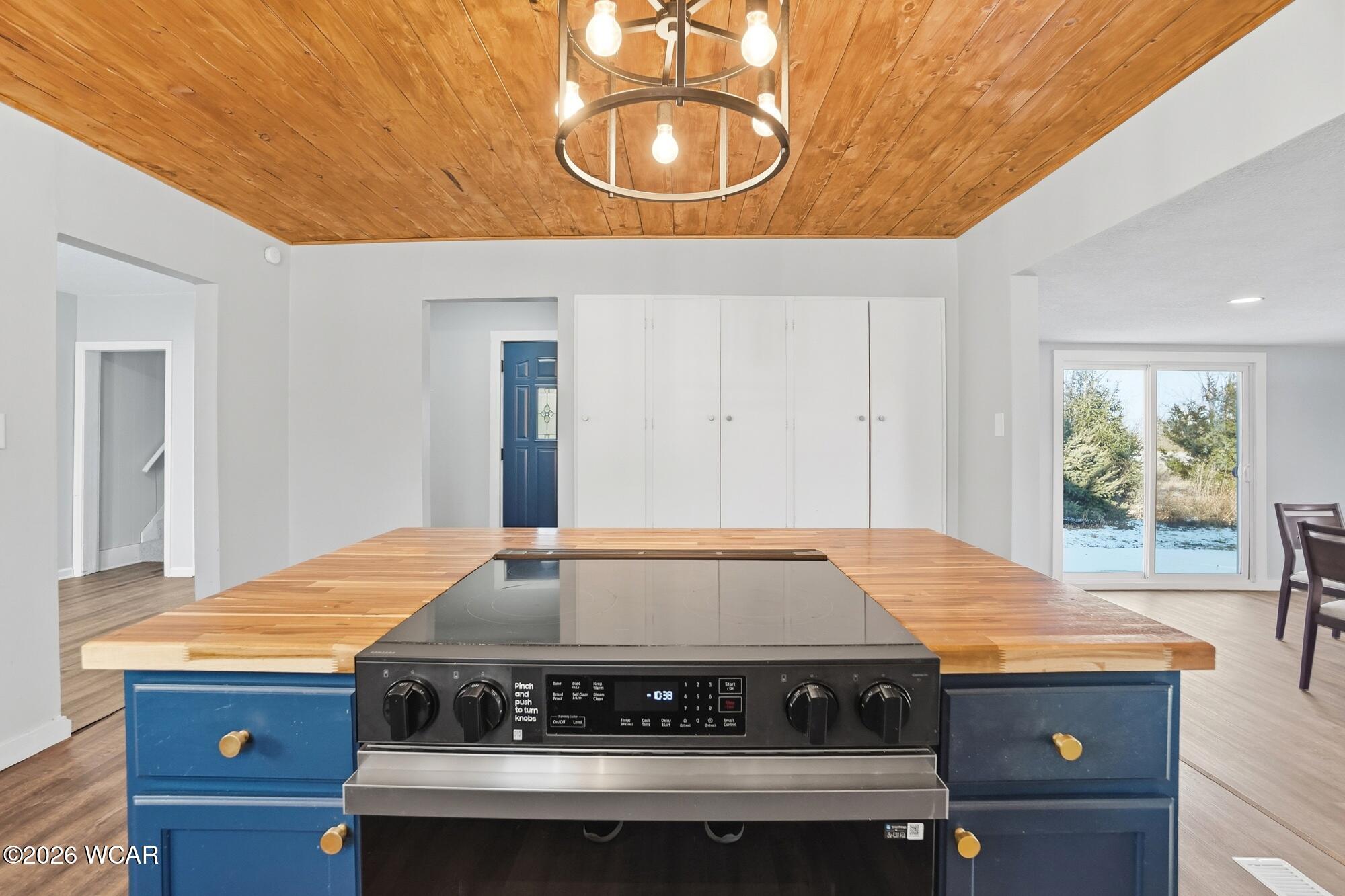 10627 Convoy Road, Van Wert, Ohio