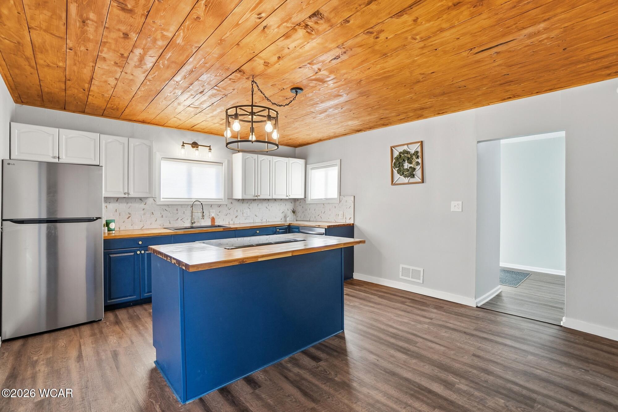 10627 Convoy Road, Van Wert, Ohio