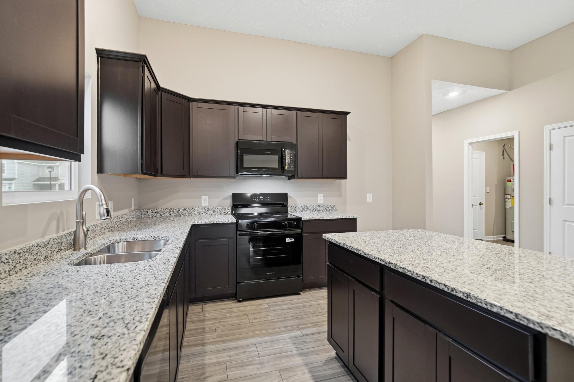 4016 Chakeres Avenue, Springfield, Ohio 45505