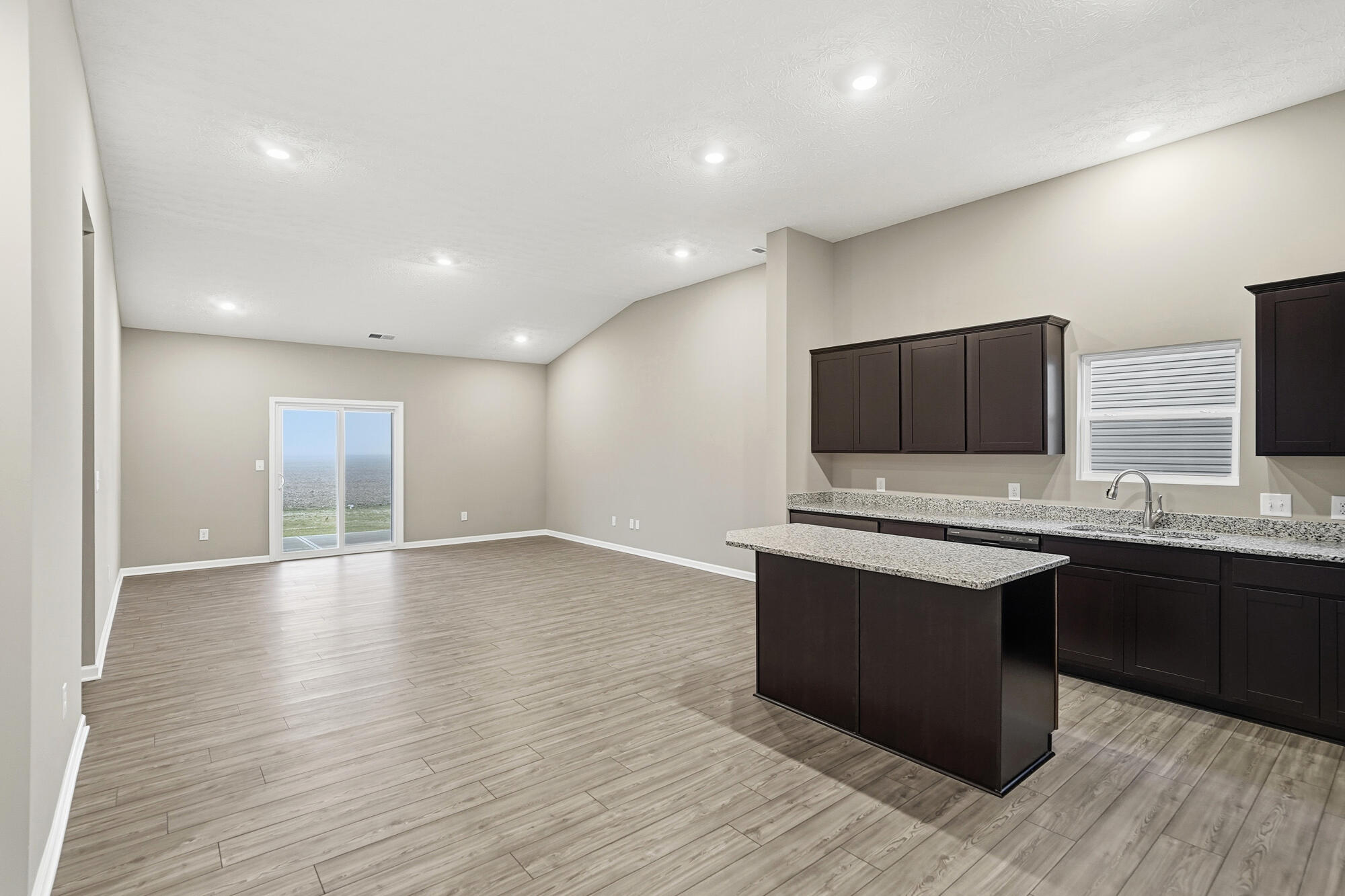 4016 Chakeres Avenue, Springfield, Ohio 45505