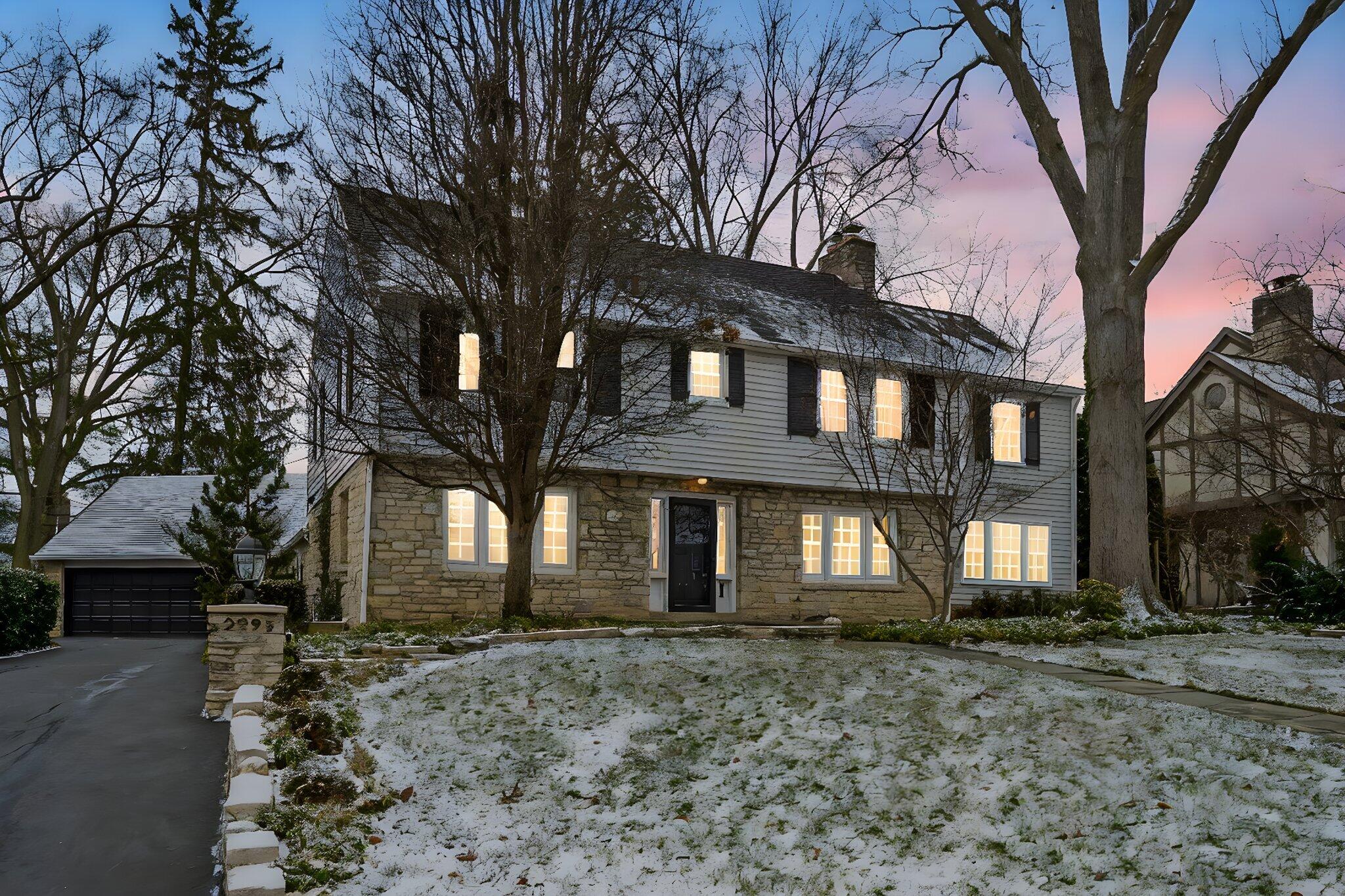 2295 Oxford Road, Upper Arlington, Ohio 43221