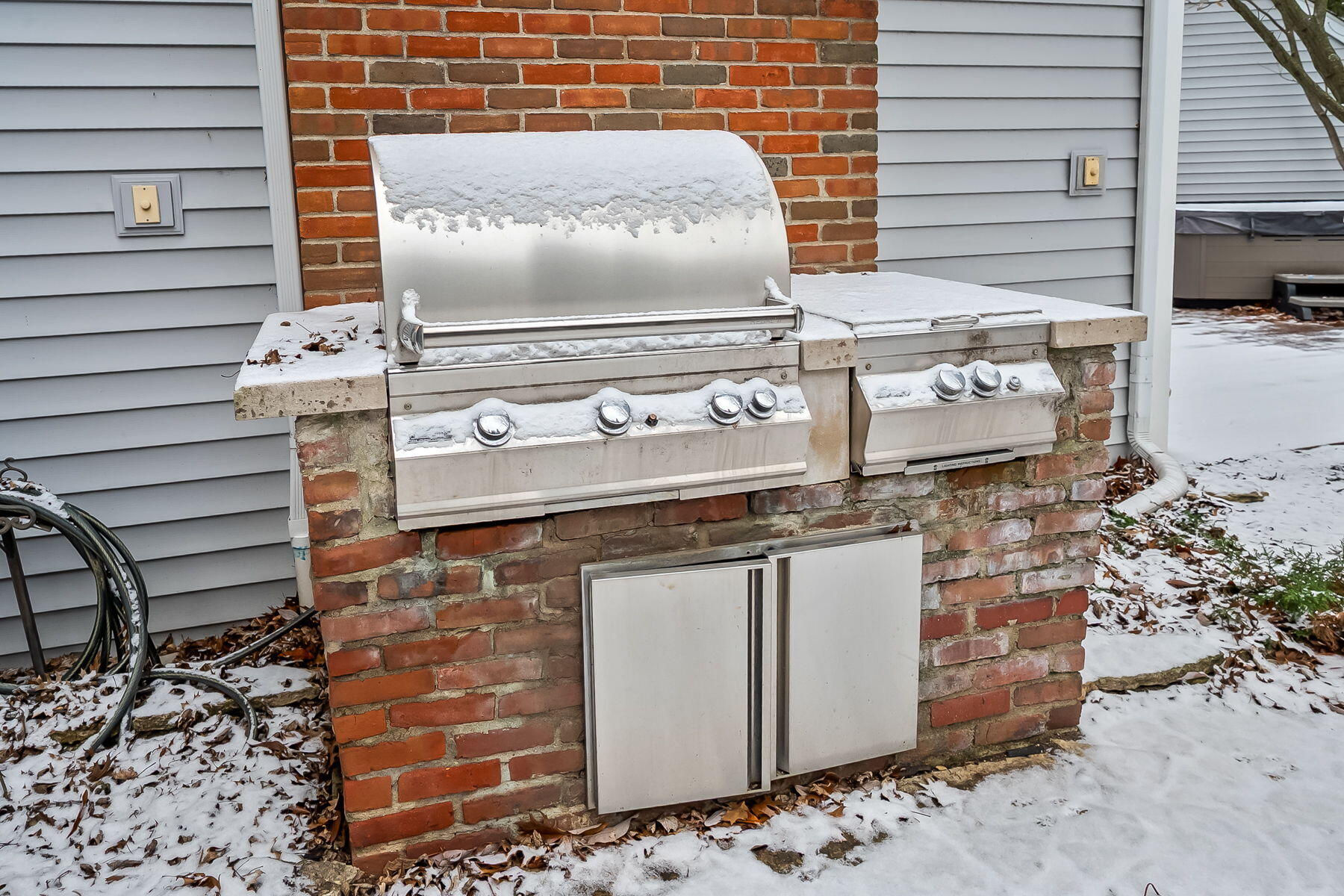 2295 Oxford Road, Upper Arlington, Ohio 43221