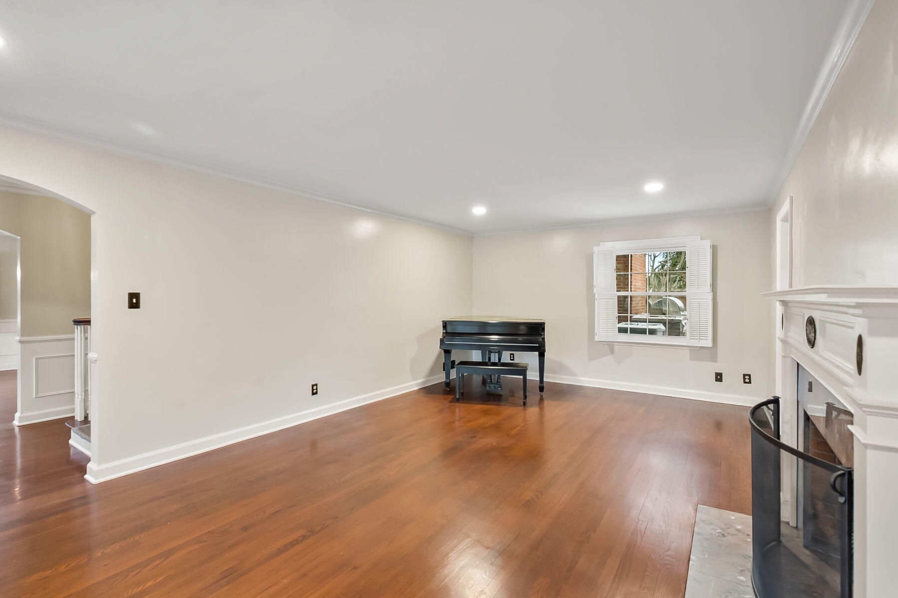 2295 Oxford Road, Upper Arlington, Ohio 43221