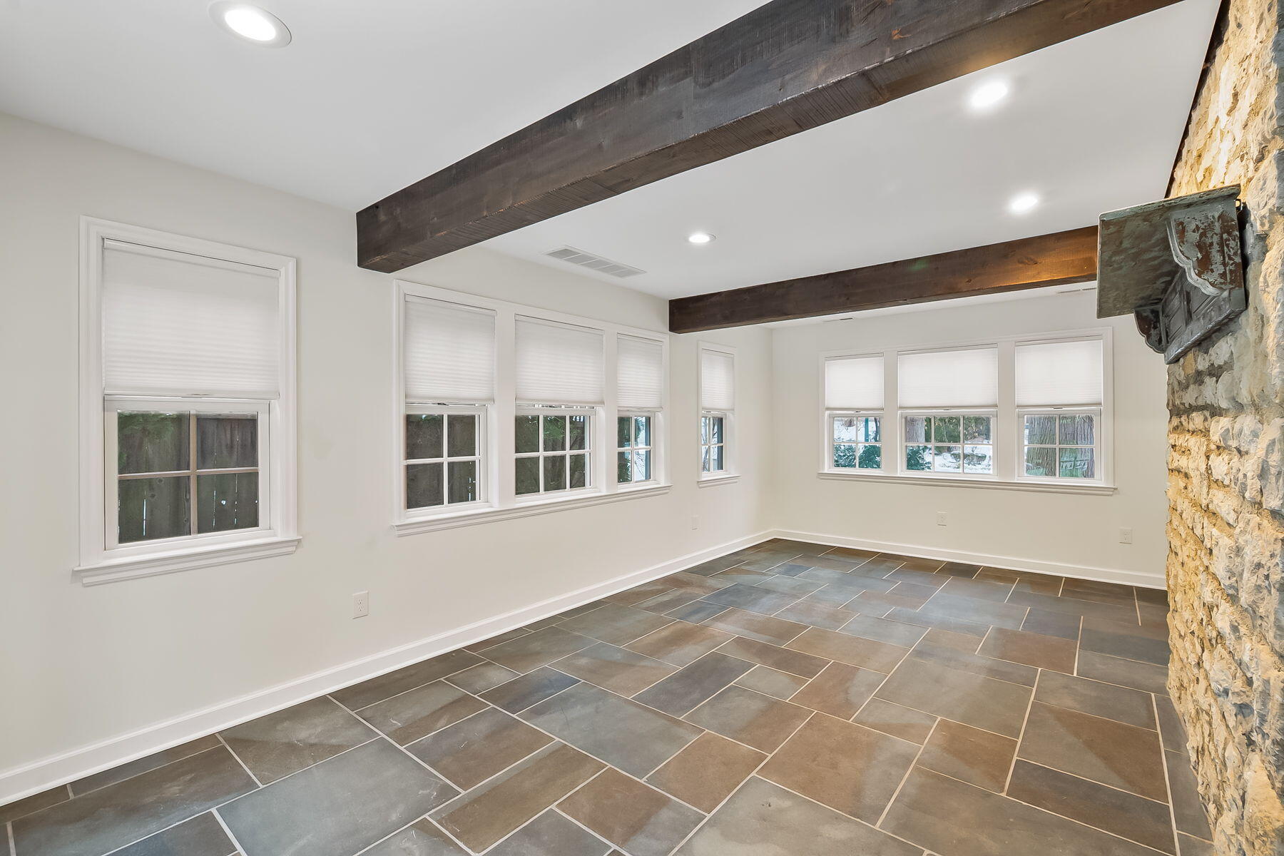 2295 Oxford Road, Upper Arlington, Ohio 43221