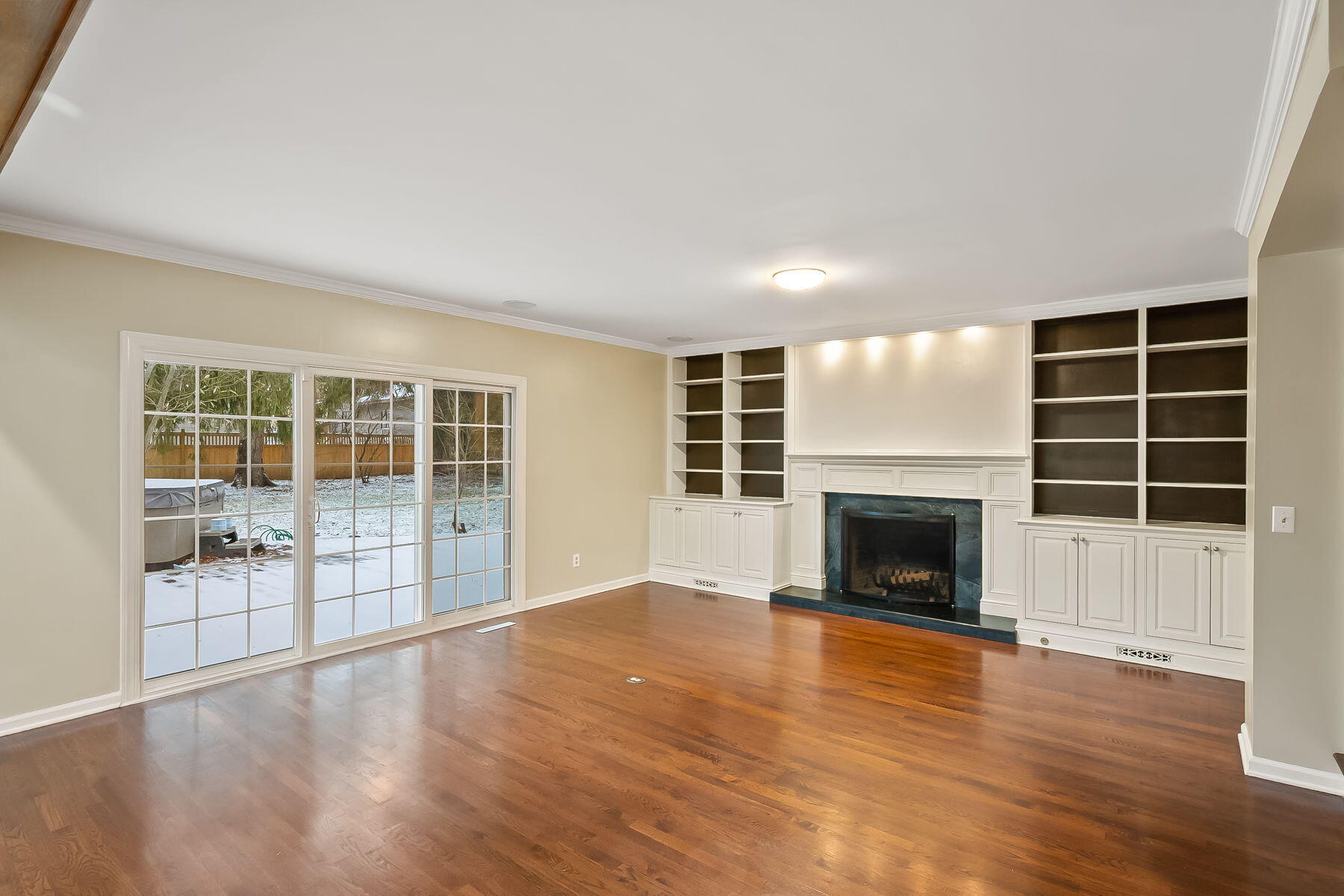 2295 Oxford Road, Upper Arlington, Ohio 43221