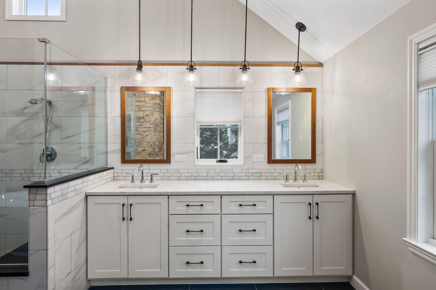 2295 Oxford Road, Upper Arlington, Ohio 43221