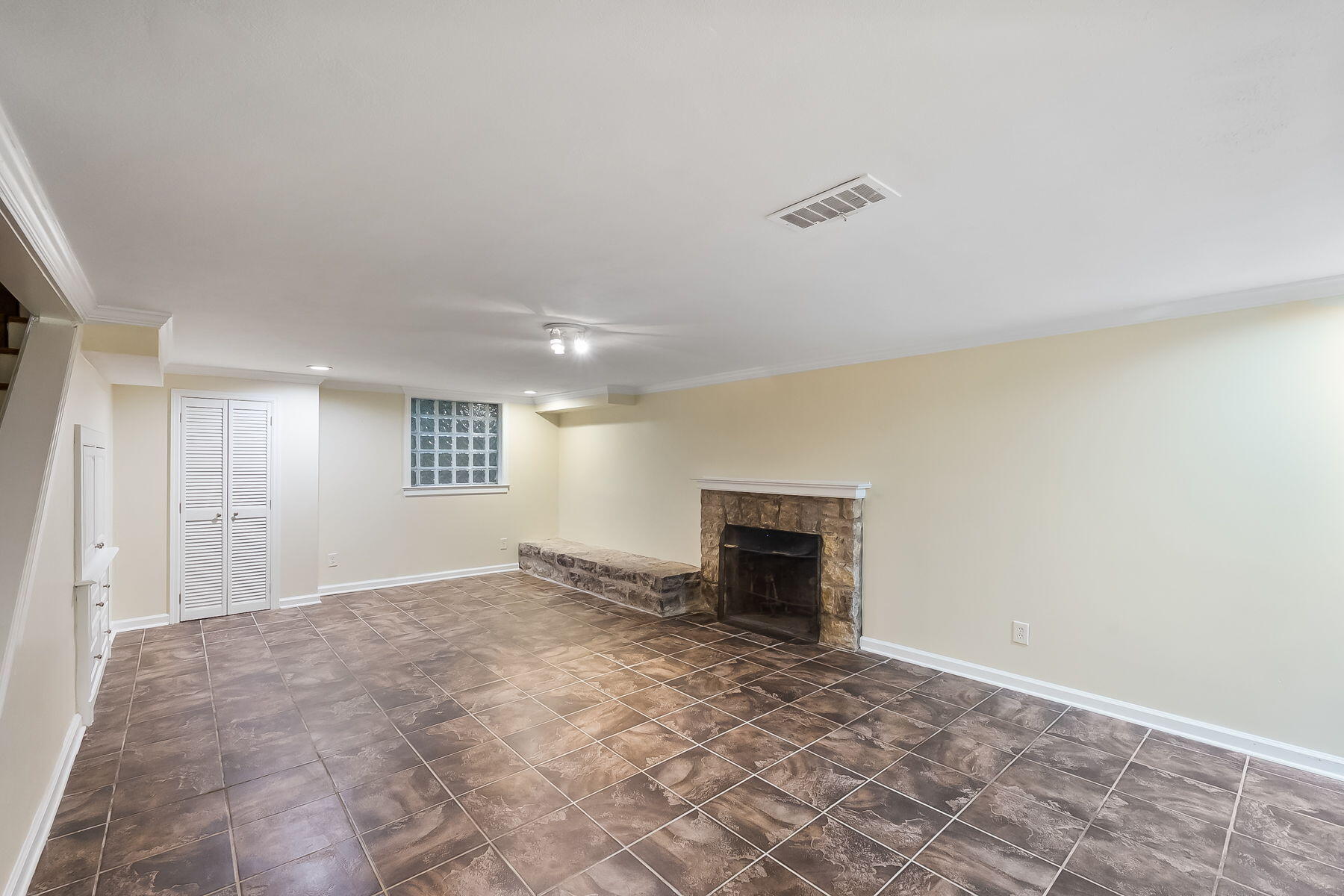 2295 Oxford Road, Upper Arlington, Ohio 43221