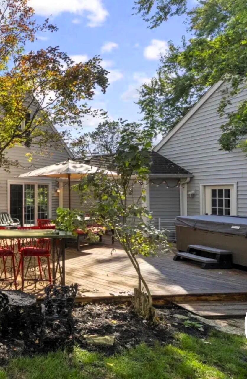 2295 Oxford Road, Upper Arlington, Ohio 43221