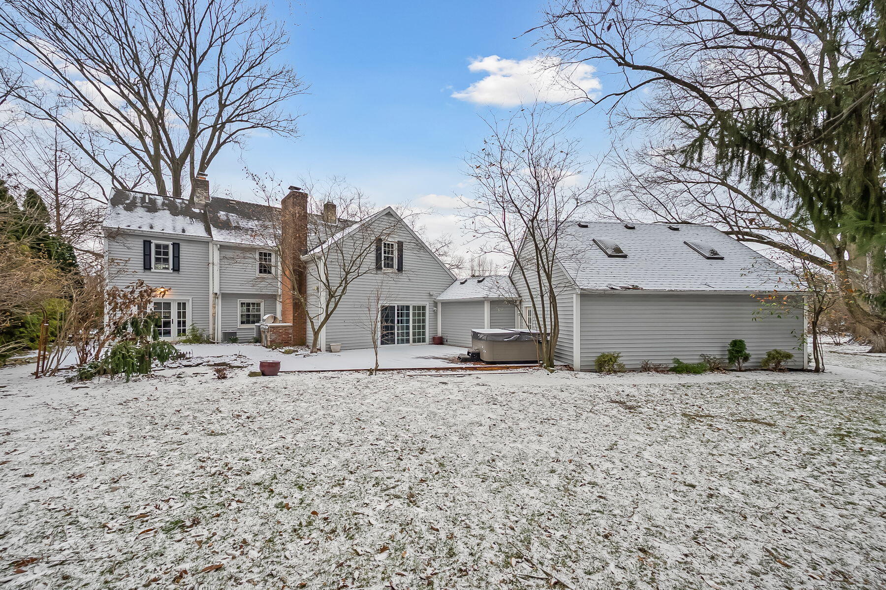 2295 Oxford Road, Upper Arlington, Ohio 43221