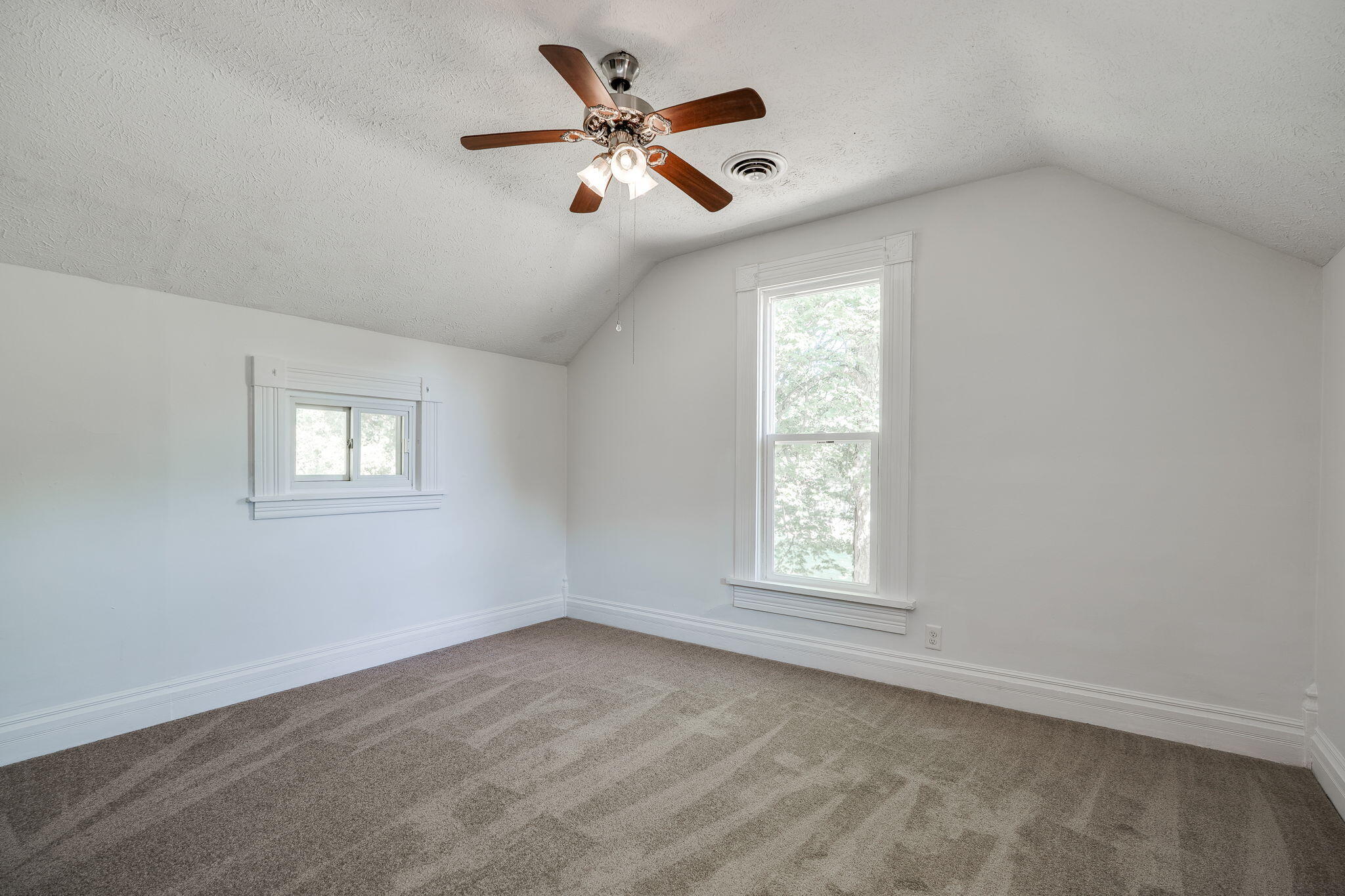 39 Bird Road, Springfield, Ohio 45505