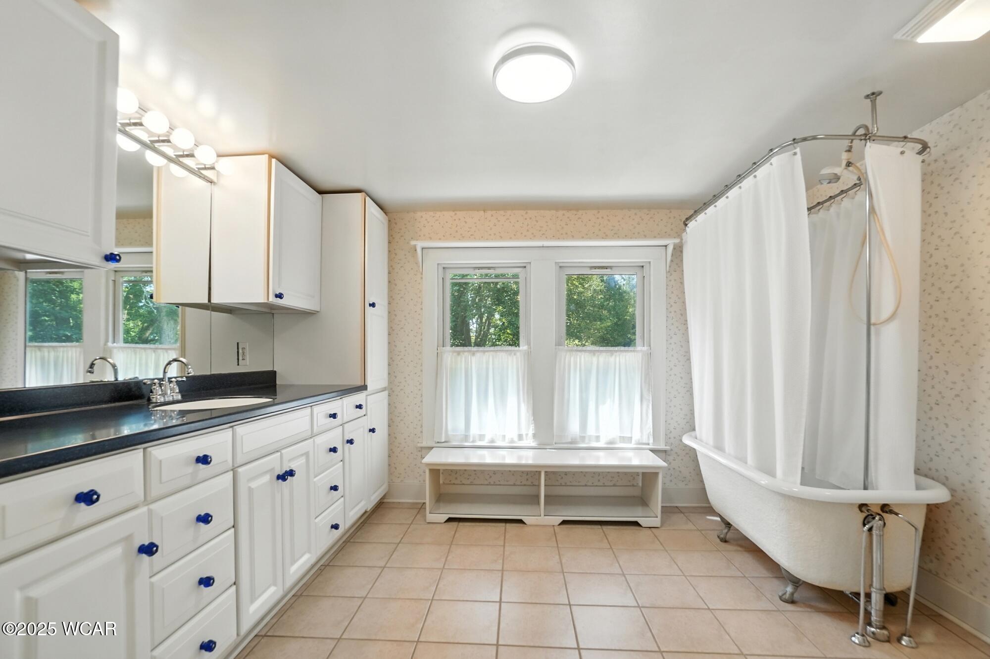 8150 Amherst Road, Waynesfield, Ohio