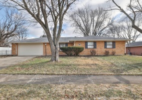 6412 Rosecrest Drive, Dayton, Ohio 45414, 3 Bedrooms Bedrooms, ,2 BathroomsBathrooms,Residential,For Sale,Rosecrest,1043141
