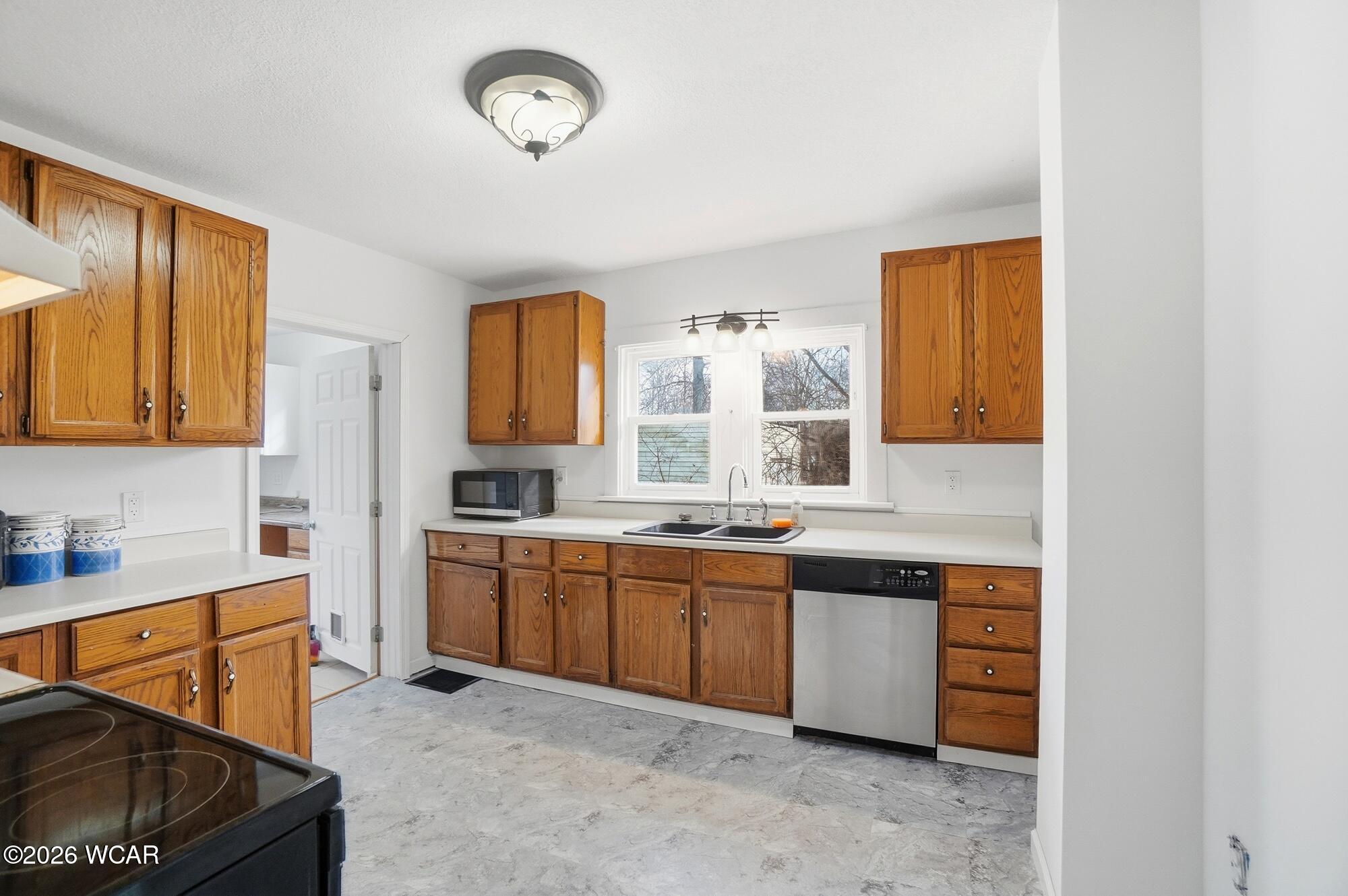 2072 Arcadia Avenue, Lima, Ohio