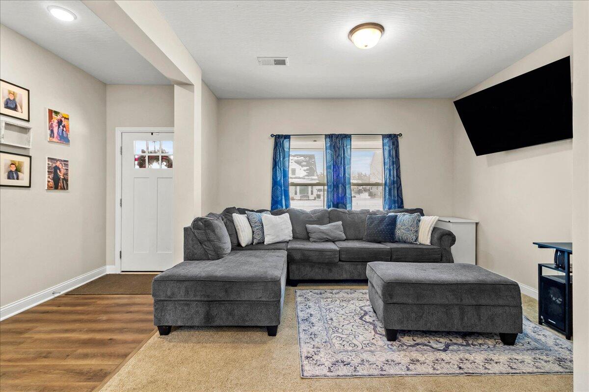 1604 Raymond Avenue, Bellefontaine, Ohio 43311