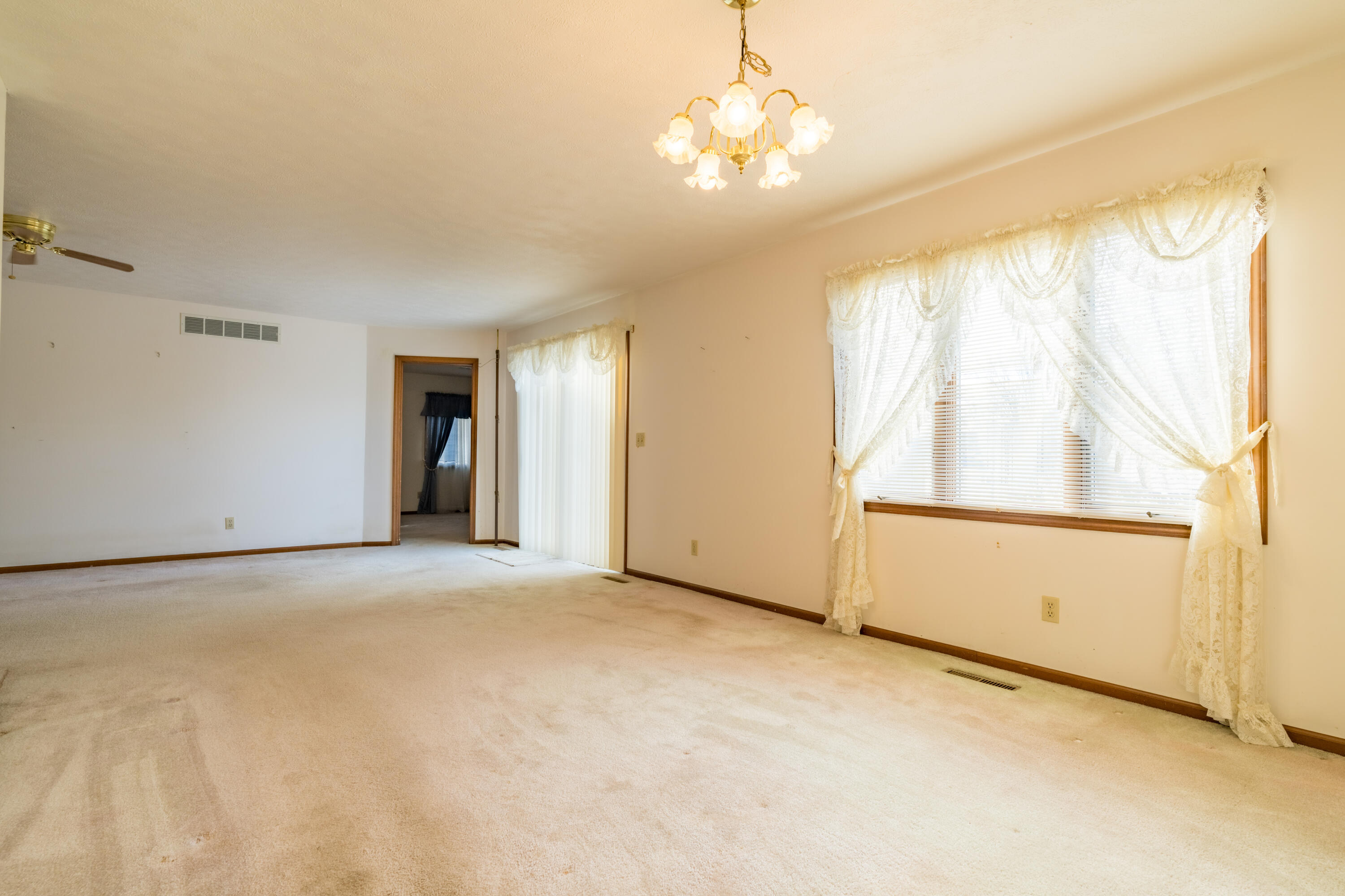 1883 Shawnee Drive, Sidney, Ohio 45365