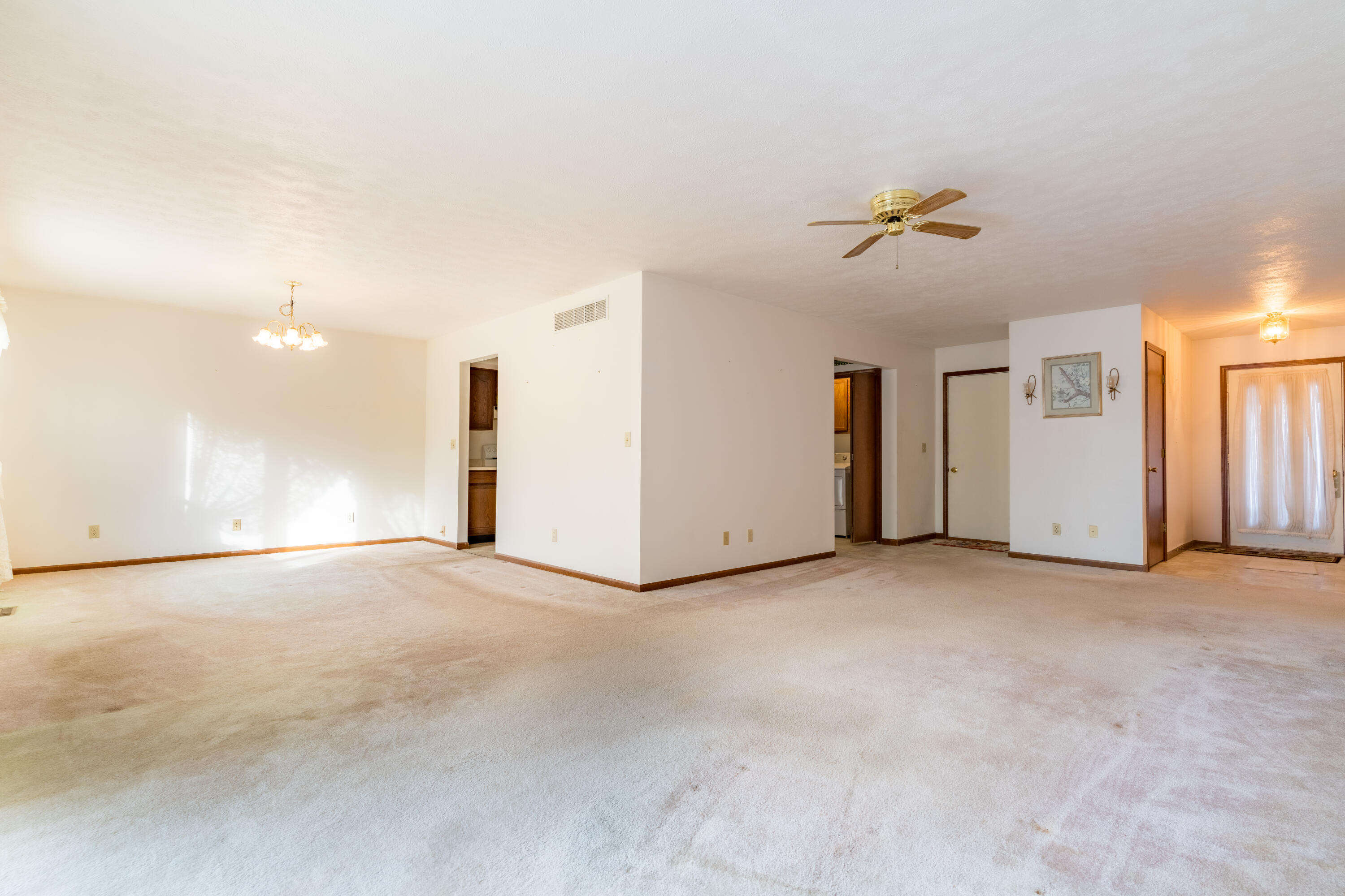 1883 Shawnee Drive, Sidney, Ohio 45365