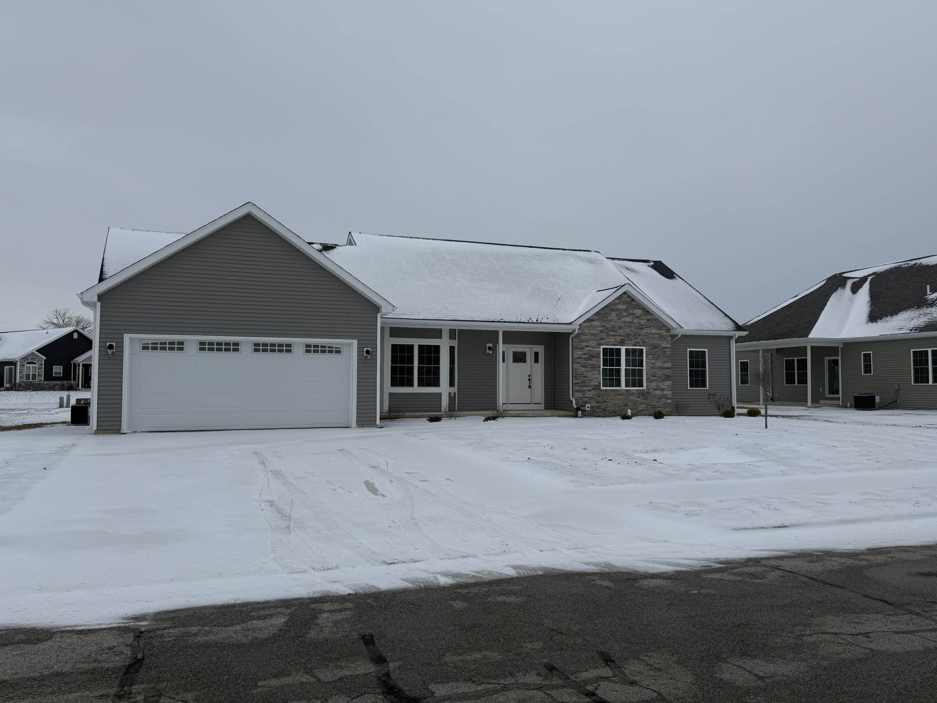 103 Saxony Drive, New Knoxville, Ohio 45871