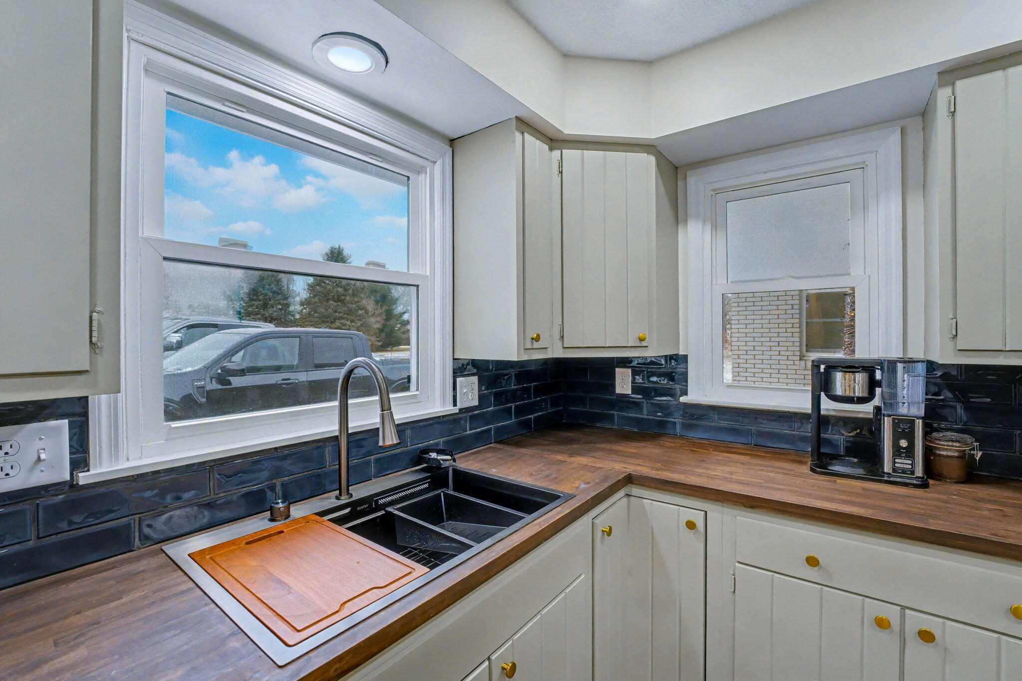 6070 Studebaker Road, Tipp City, Ohio 45371