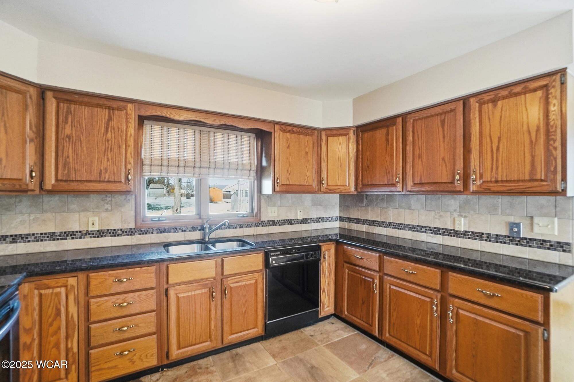 115 Oak View Court, Lima, Ohio