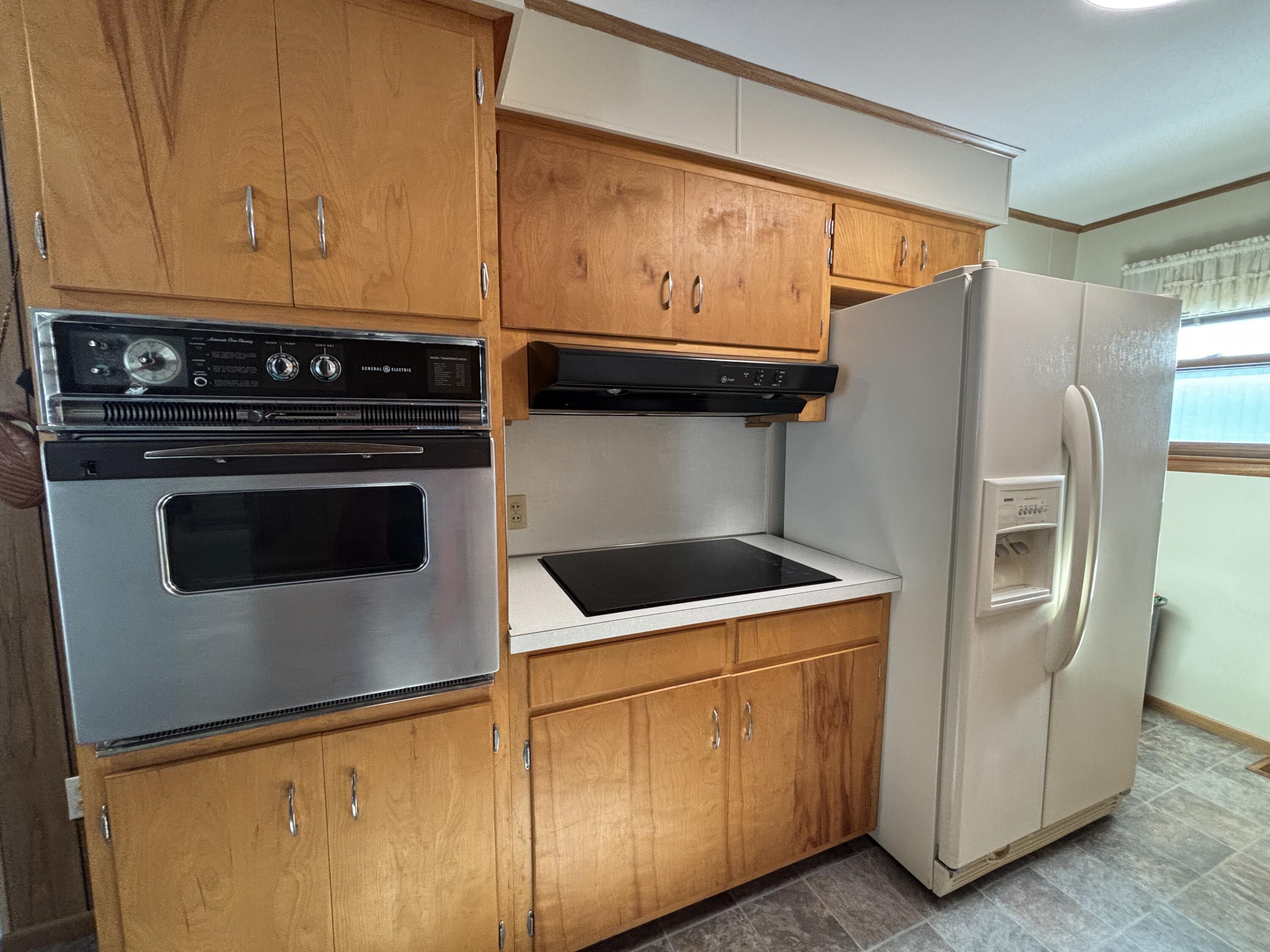 101 Island Avenue, Jackson Center, Ohio 45334