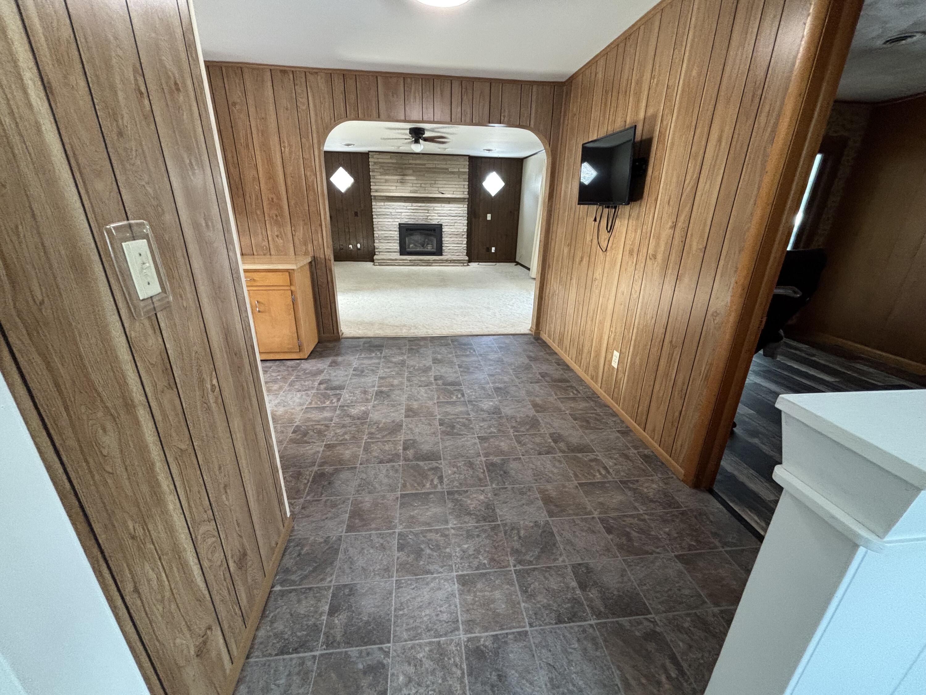 101 Island Avenue, Jackson Center, Ohio 45334