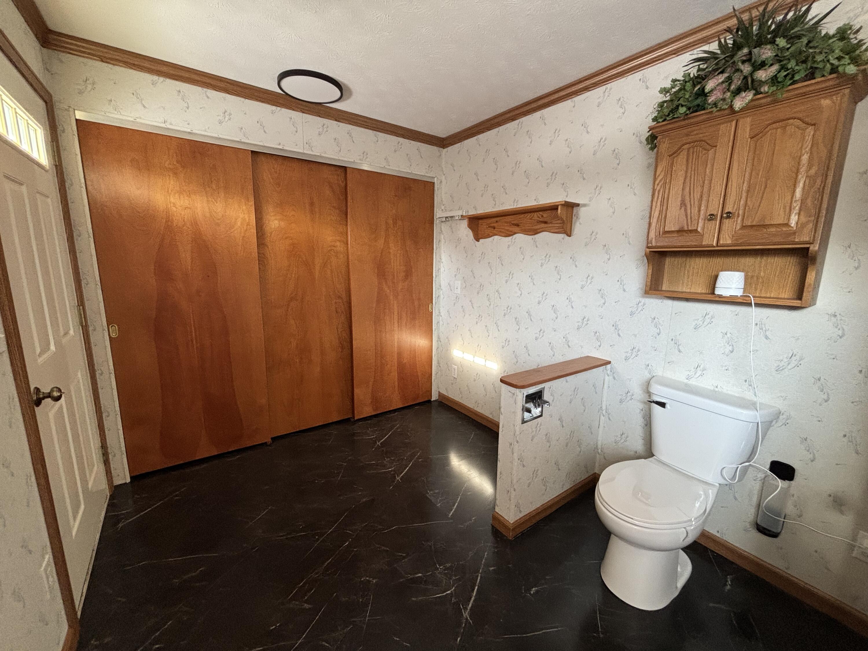 101 Island Avenue, Jackson Center, Ohio 45334