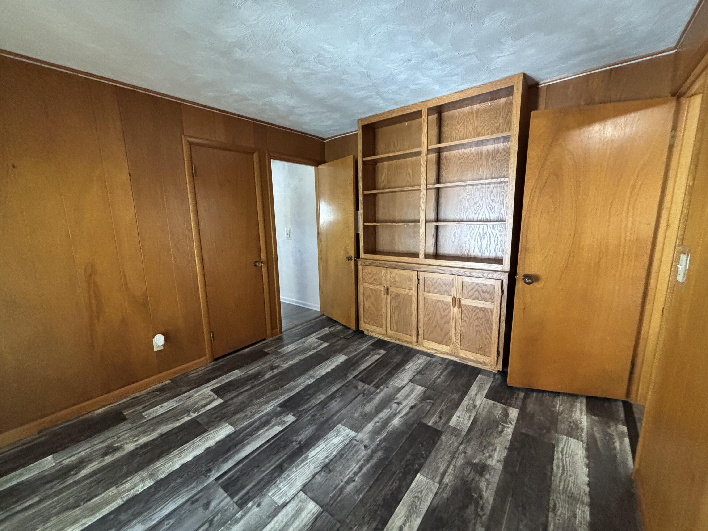 101 Island Avenue, Jackson Center, Ohio 45334