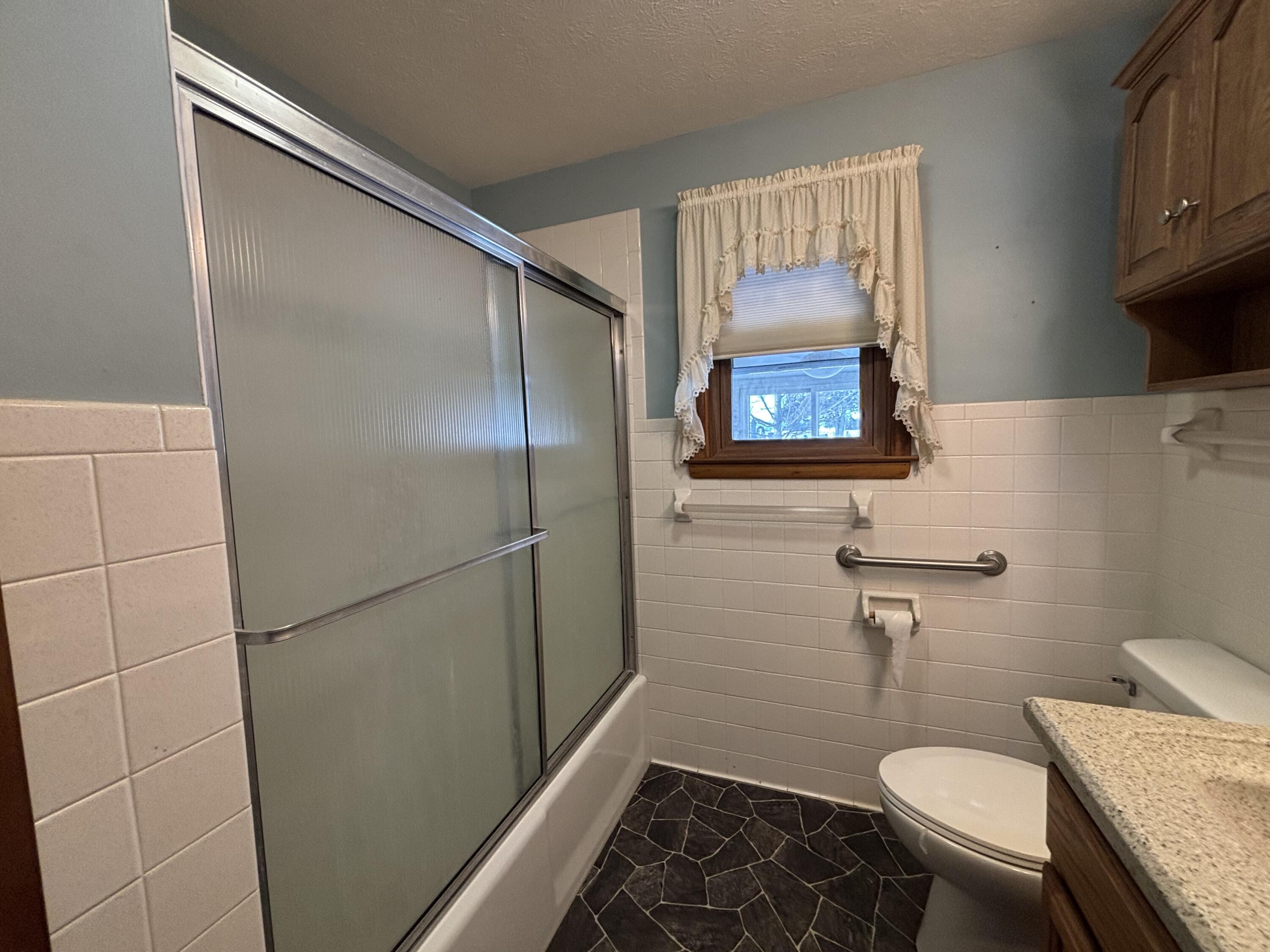 101 Island Avenue, Jackson Center, Ohio 45334