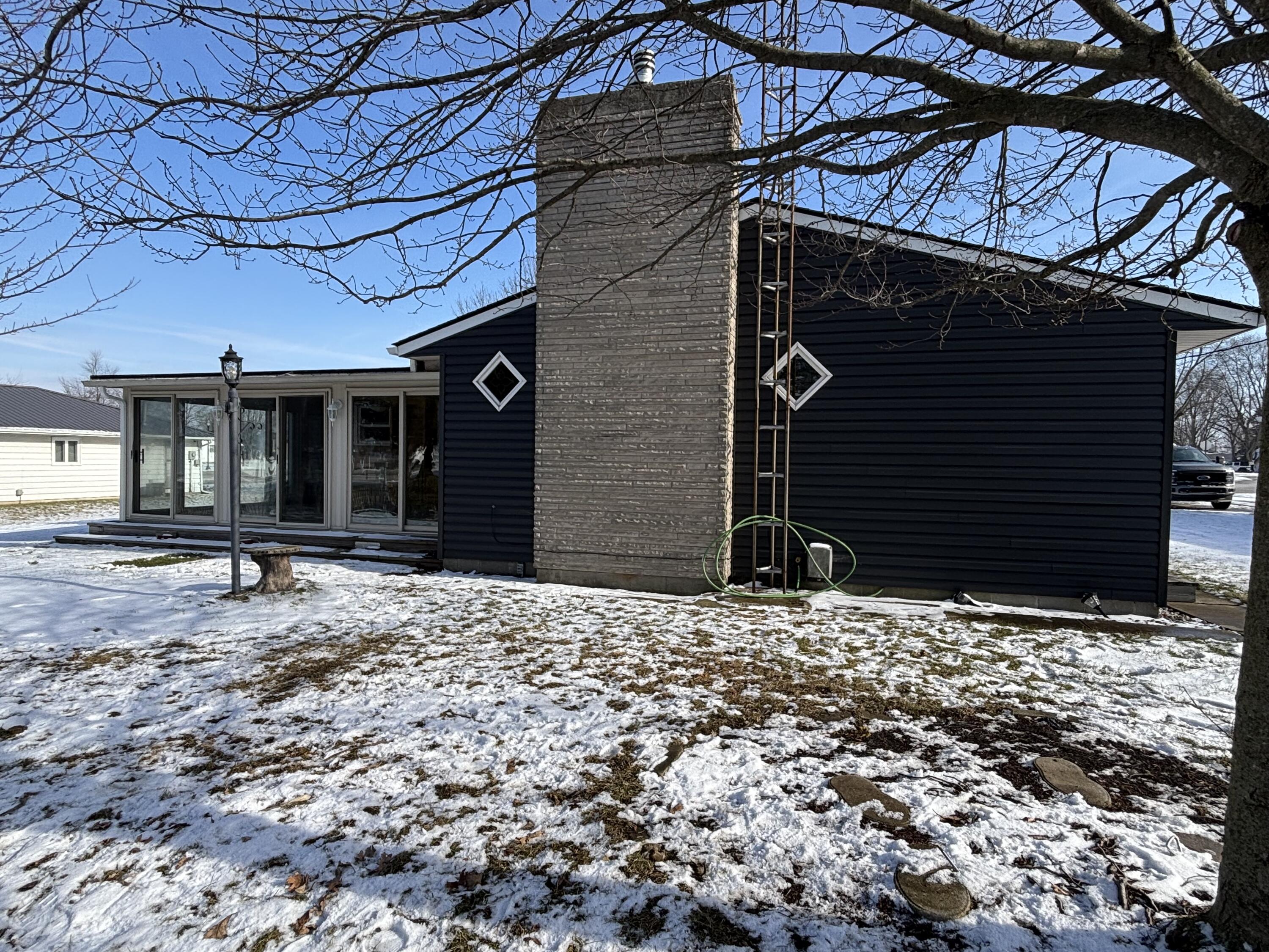 101 Island Avenue, Jackson Center, Ohio 45334