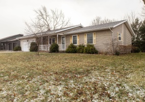 1409 JAMES Drive, Celina, Ohio 45822, 3 Bedrooms Bedrooms, ,2 BathroomsBathrooms,Residential,For Sale,JAMES,1043164
