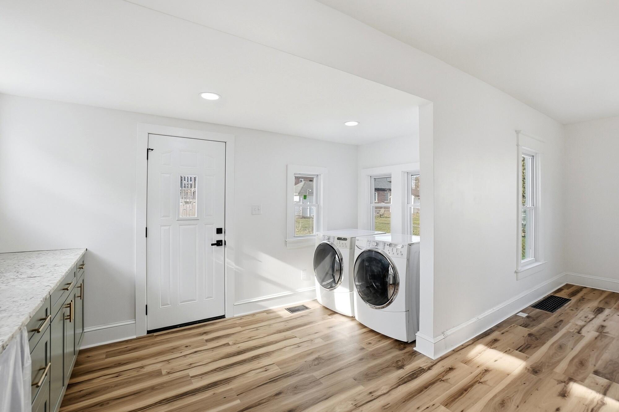 273 Clairmont Avenue, Springfield, Ohio 45505